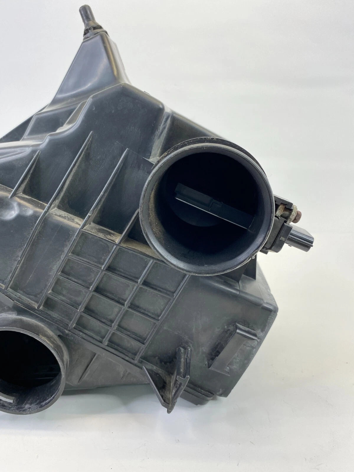 2007-2011 NISSAN VERSA 1.8L AIR CLEANER ASSEMBLY INTAKE FILTER BOX HOUSING OEM