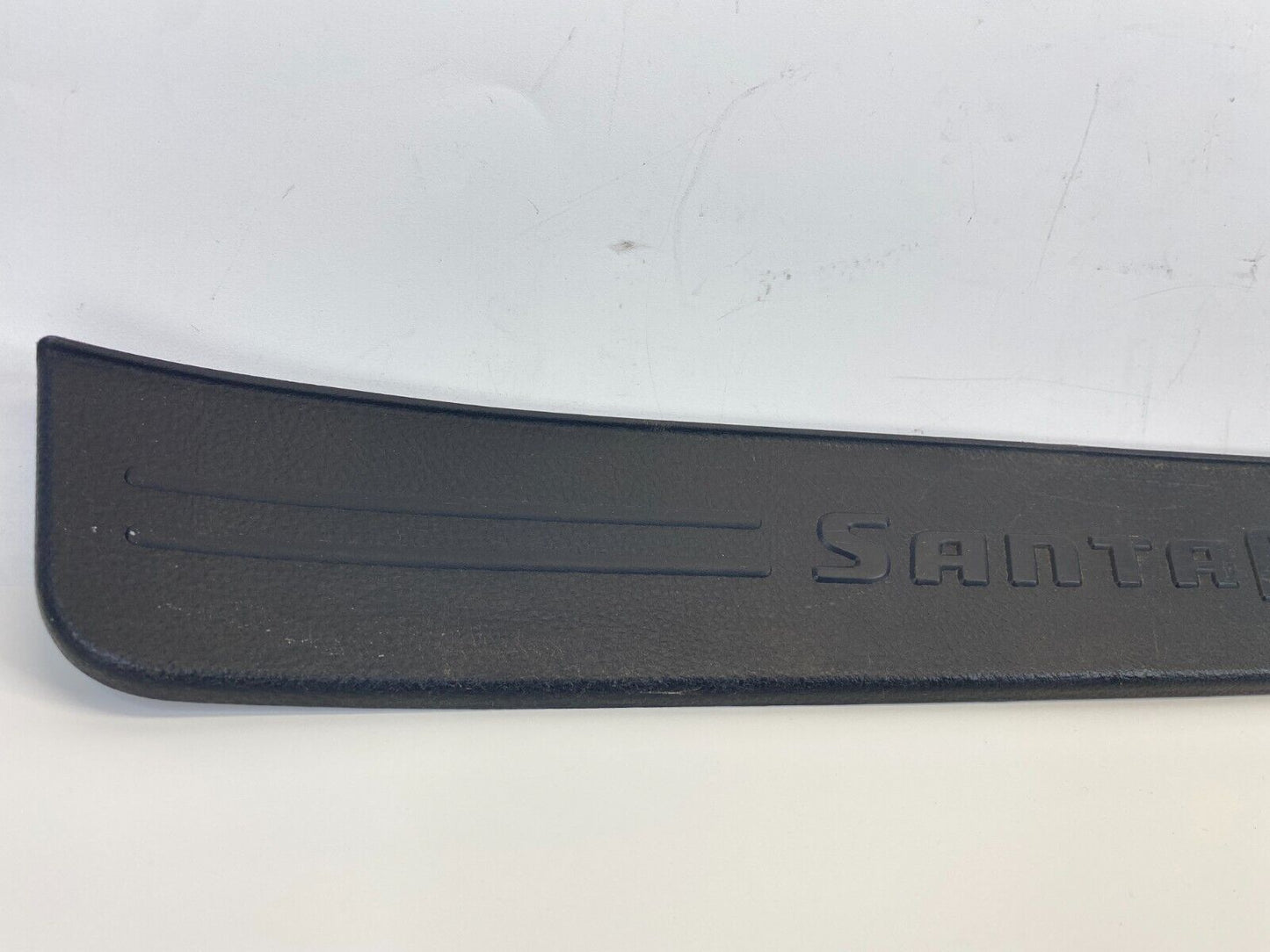 2007-2009 Hyundai Santa Fe Front Right Side Door Sill Trim Plate 85885-2B000 OEM