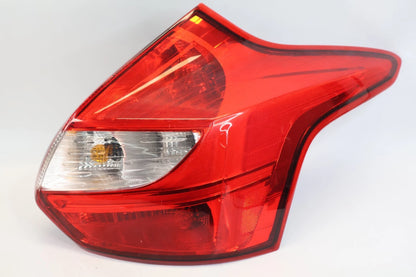 2012-2014 FORD FOCUS HATCHBACK REAR RH PASSENGER BRAKE TAILLIGHT TAIL LAMP OEM