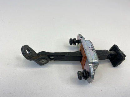 2006-2011 KIA RIO RIO5 HATCHBACK FRONT RIGHT PASSENGER DOOR CHECK STOPPER DETENT