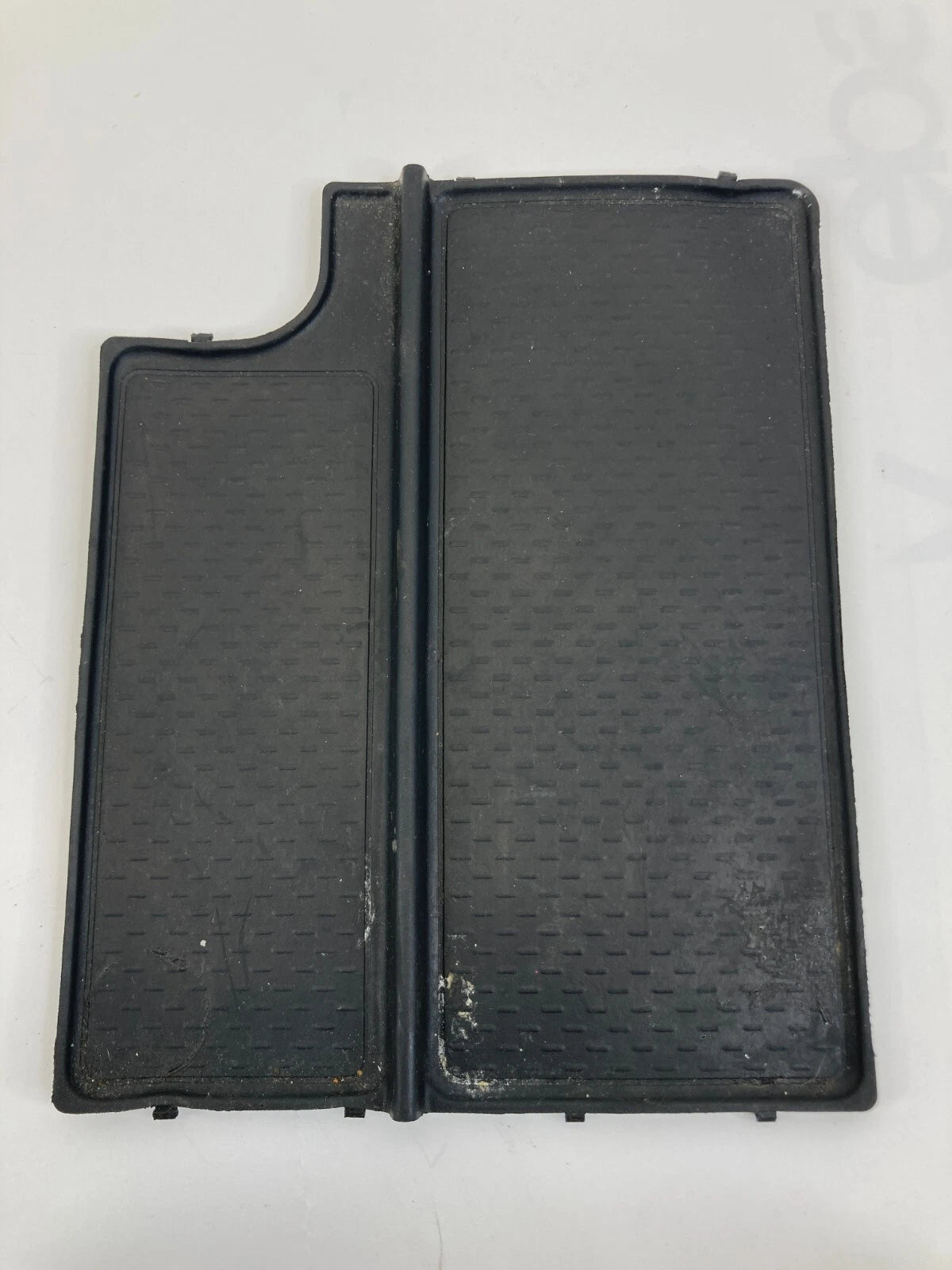 2001-2006 ACURA MDX FRONT CENTER CONSOLE ARMREST TRAY LINING INSERT RUBBER MAT