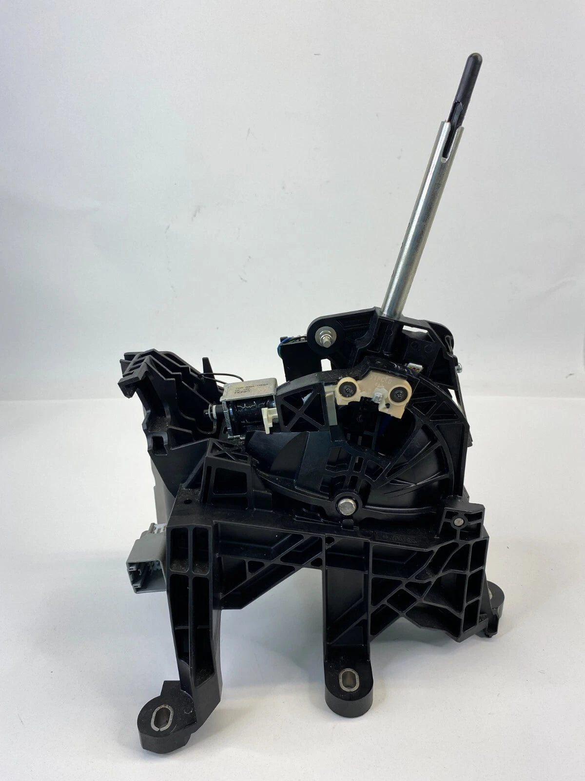 2012-2014 FORD FOCUS AUTOMATIC TRANS FLOOR GEAR SHIFTER LEVER BV6P-7K004-BH OEM