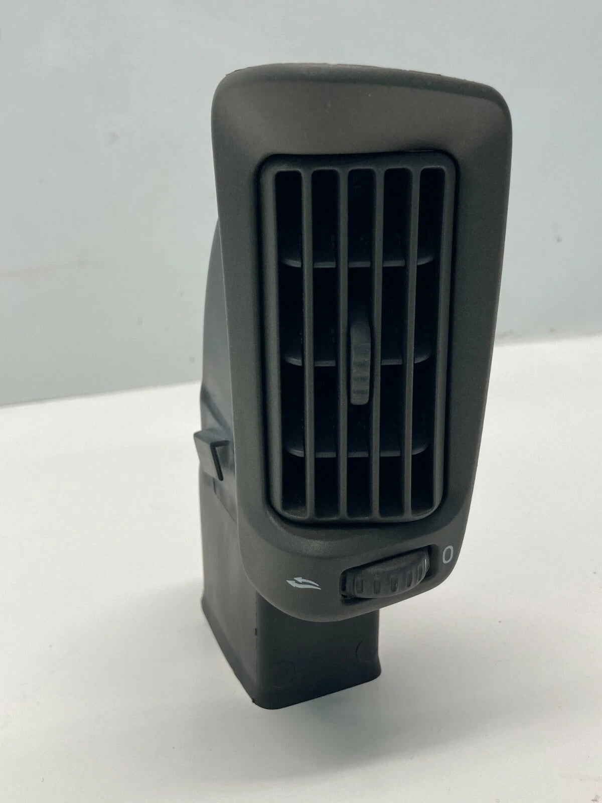 1999-2003 S80 PASSENGER B PILLAR AC HEATER AIR VENT NOZZLE DUCT RH 9158449 OEM