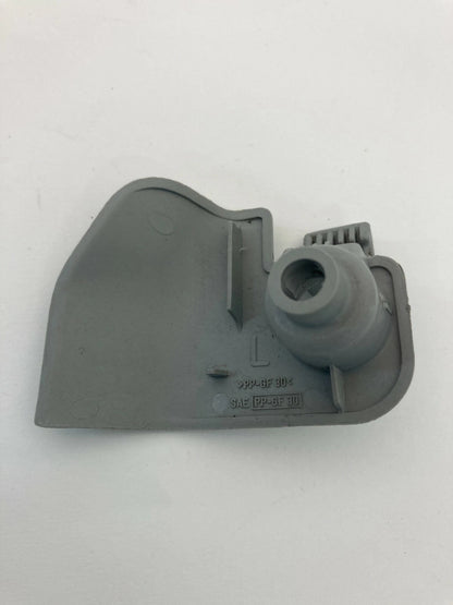 2004 04 SUZUKI VITARA TRUNK LEFT DRIVER SIDE HOOK HANGER CLIP TRIM OEM