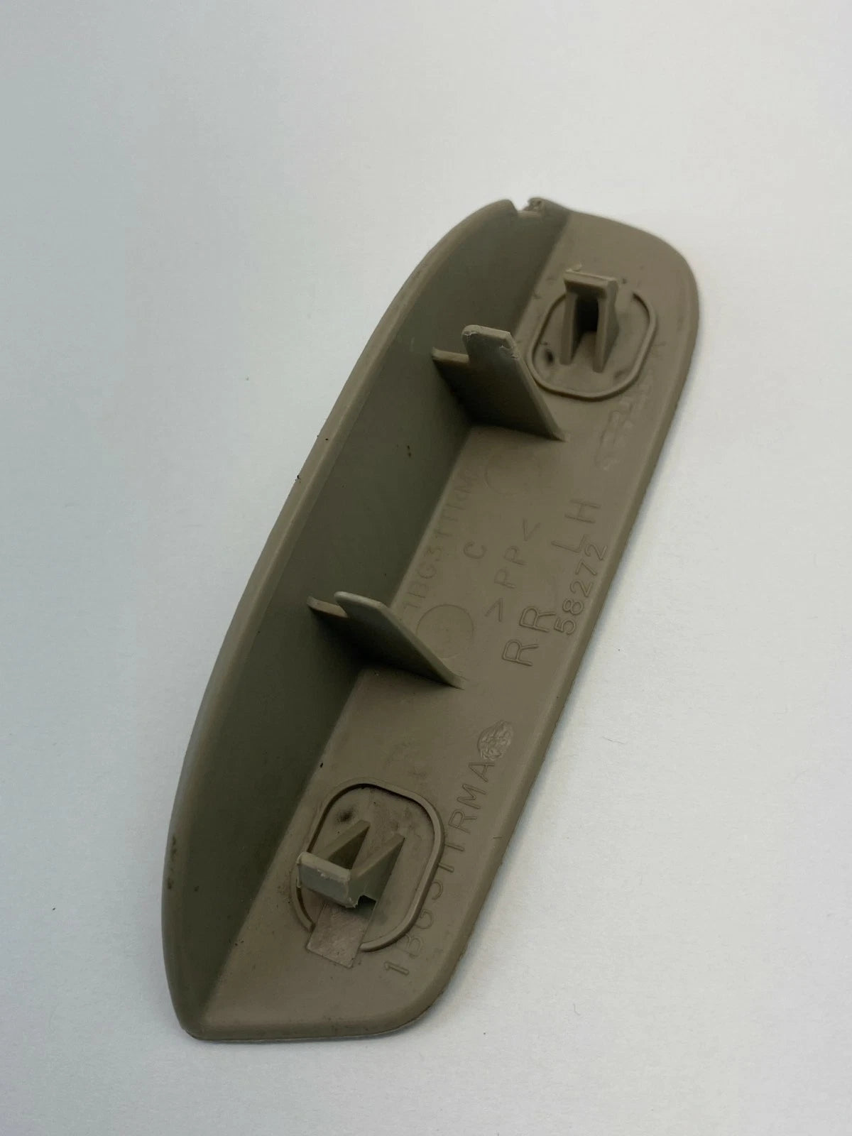 2007-2009 DODGE CALIBER REAR LEFT DRIVER DOOR PLUG PANEL SCREW BOLT COVER TRIM