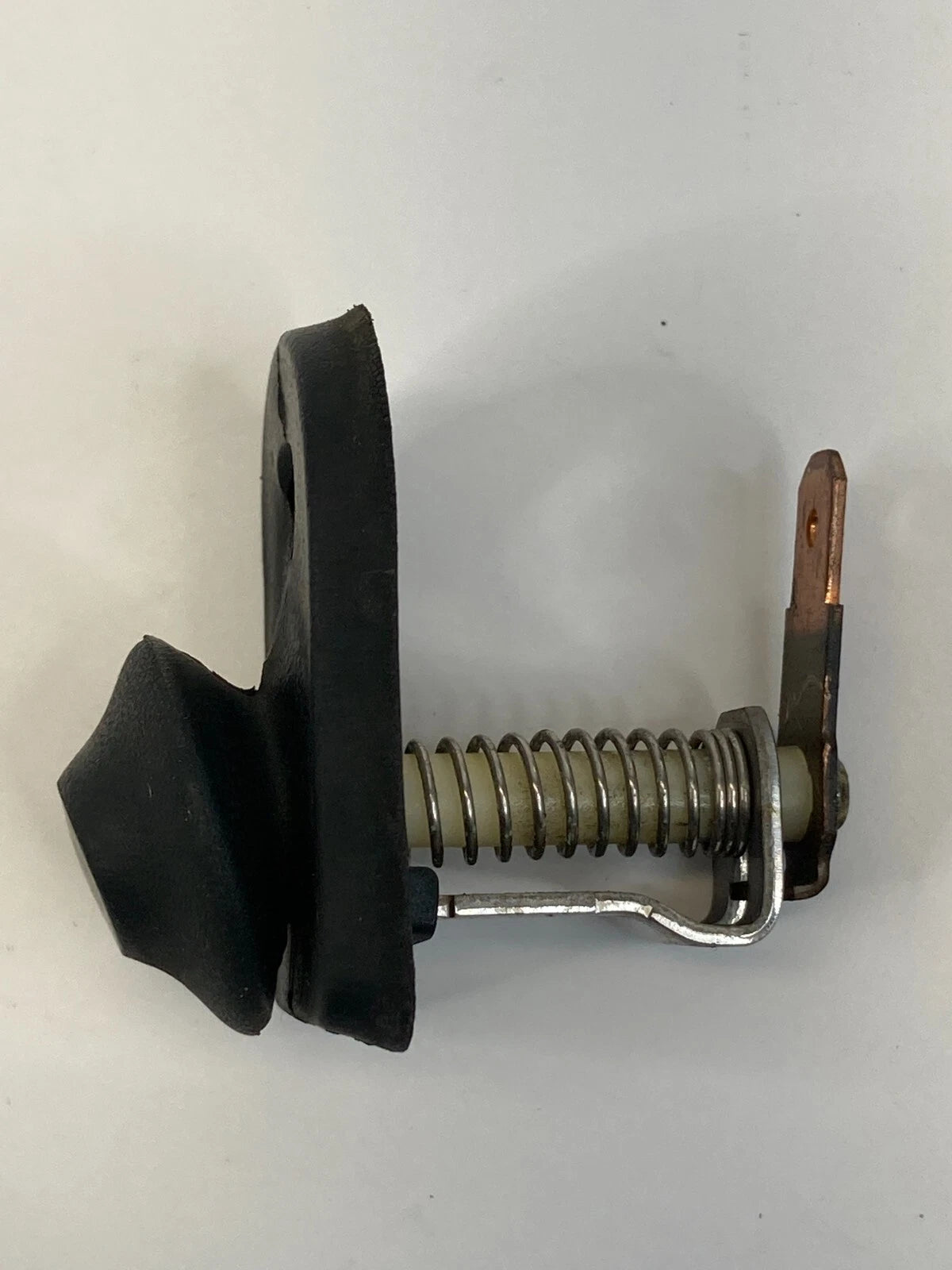 1997-2004 MITSUBISHI MONTERO SPORT REAR LEFT DOOR JAMB AJAR LAMP SWITCH SENSOR