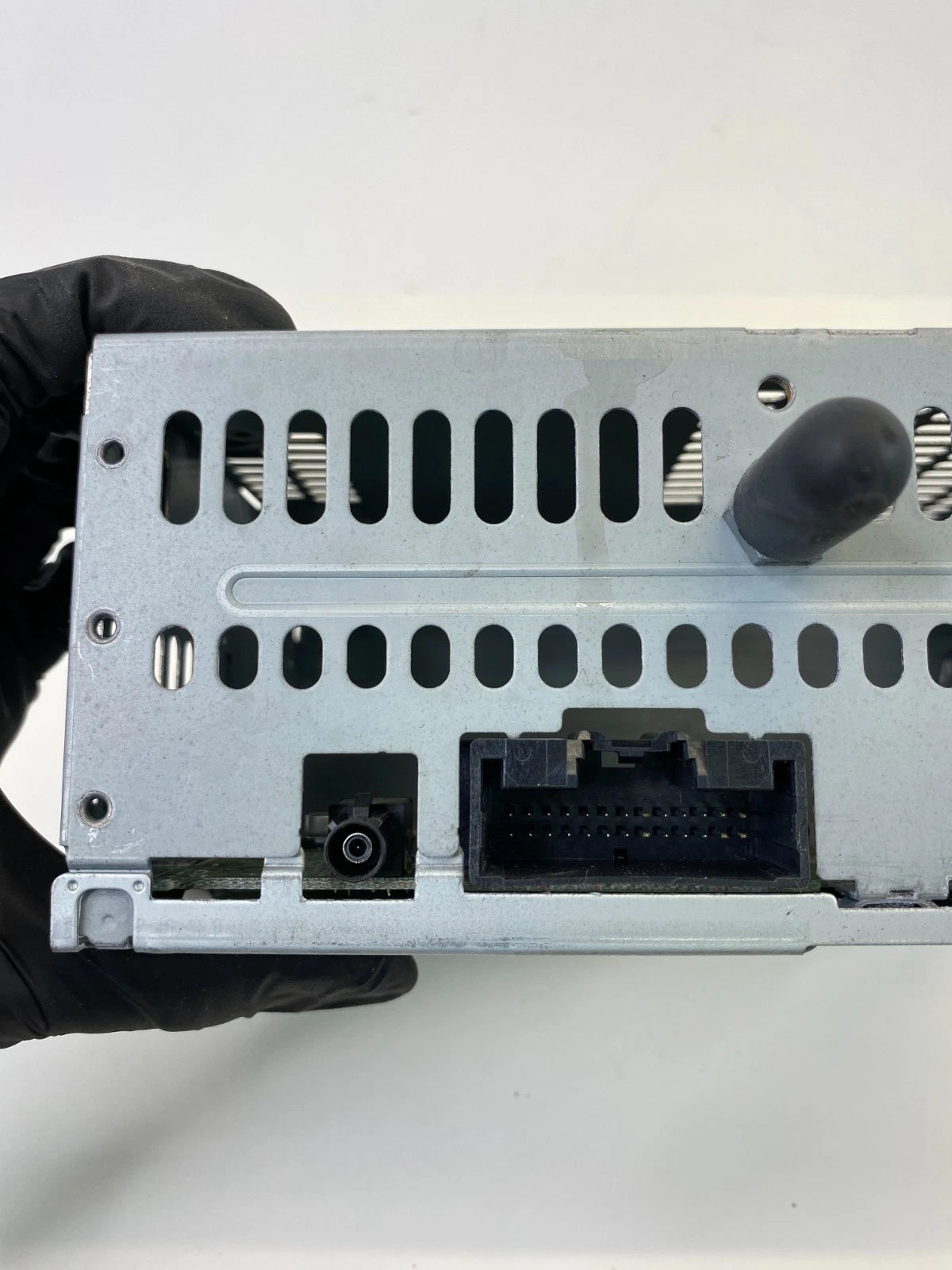 18 19 FORD POLICE INTERCEPTOR UTILITY AM/FM RADIO CD RECEIVER STEREO PLAYER OEM