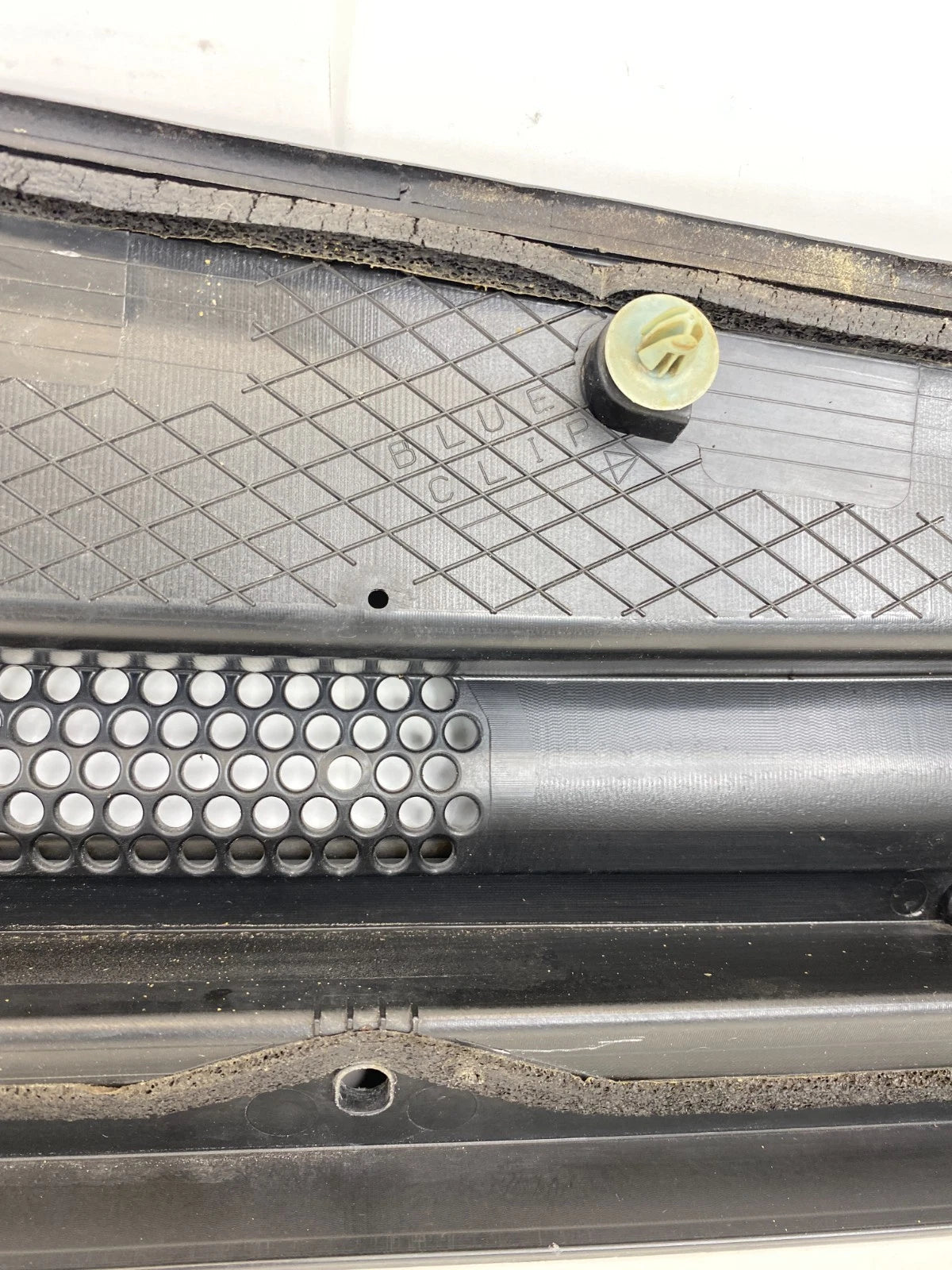 05-10 HONDA ODYSSEY FRONT WINDSHIELD COWL TOP PANEL GRILLE 74200-SHJ-A000 OEM