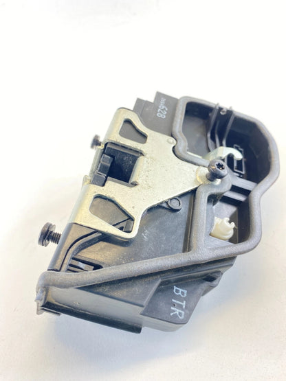 04-07 BMW 530I 525I FRONT RIGHT PASSENGER SIDE DOOR LOCK LATCH ACTUATOR 7154628
