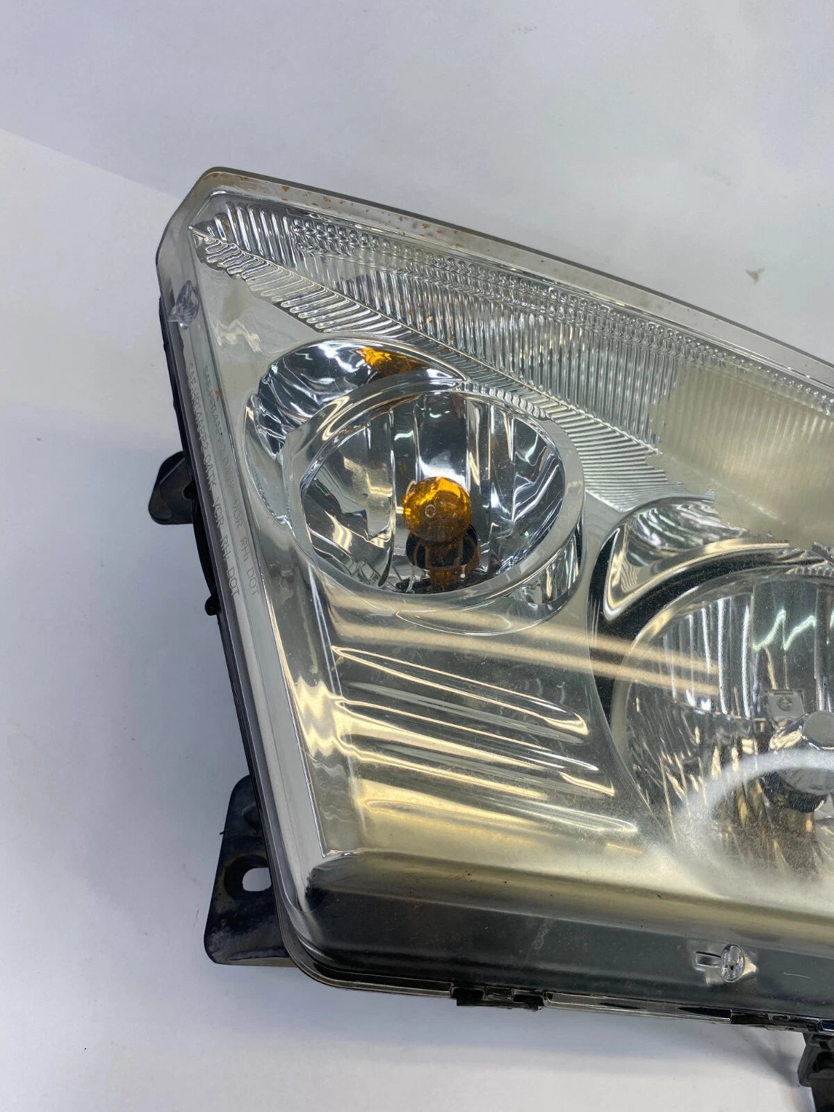 04-08 FORD F-150 FRONT RIGHT HEADLIGHT LIGHT HEADLAMP HALOGEN 4L3X-13005-A OEM