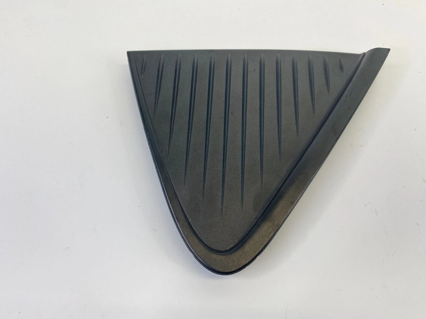 2008-2014 DODGE AVENGER RR RIGHT DOOR EXTERIOR APPLIQUE MOLDING CORNER TRIM OEM