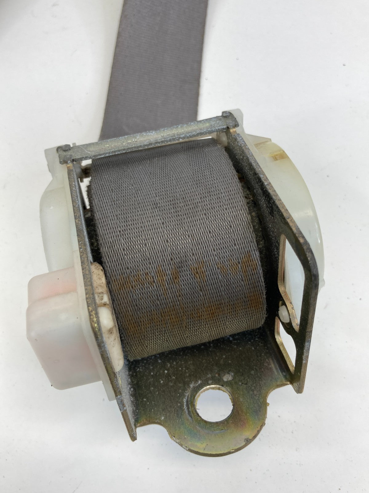 2000 2001 2002 Chevrolet Camaro Front Right Passenger Seat Belt Retractor OEM