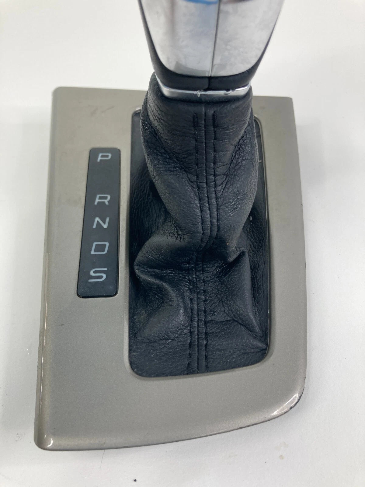 2012-2014 FORD FOCUS 2.0L A/T CENTER CONSOLE SHIFTER BOOT KNOB BEZEL TRIM SYNC