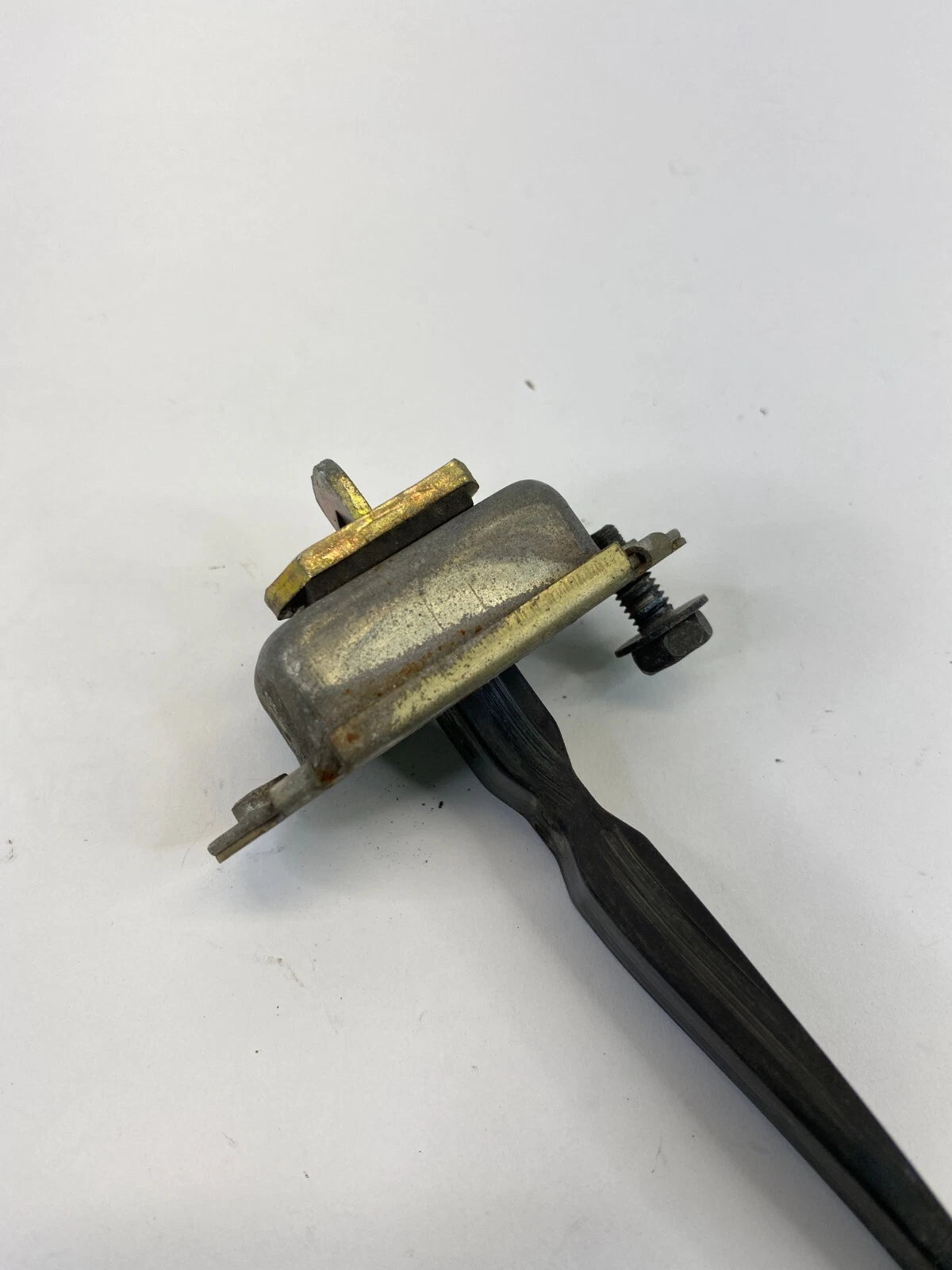 2007-2012 NISSAN ALTIMA SEDAN REAR RIGHT SIDE DOOR CHECK STOP STOPPER DETENT