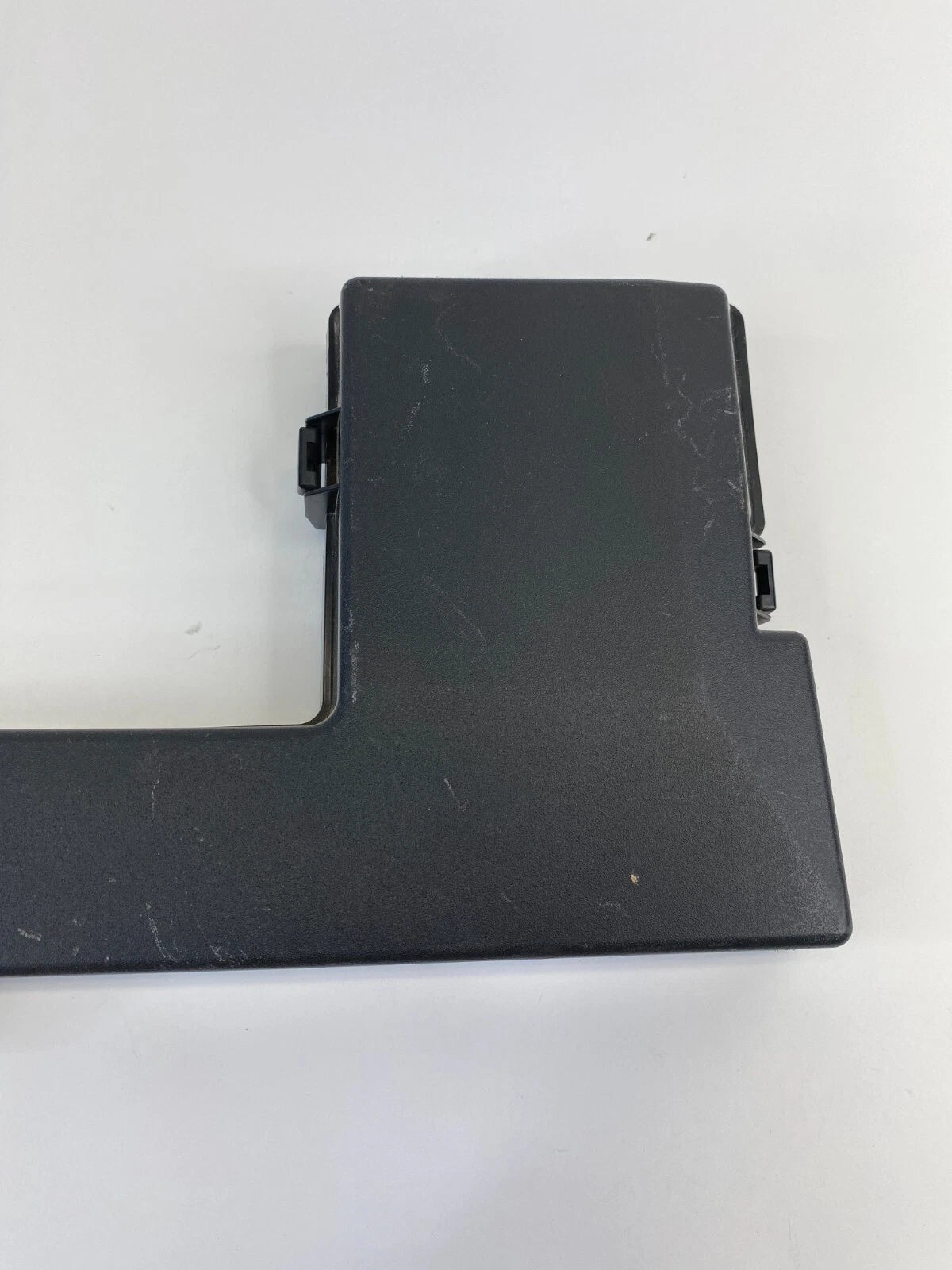 2009-2015 JAGUAR XF 4.2L ENGINE ROOM FUSE RELAY BOX COVER LID OEM 8X2T14A075