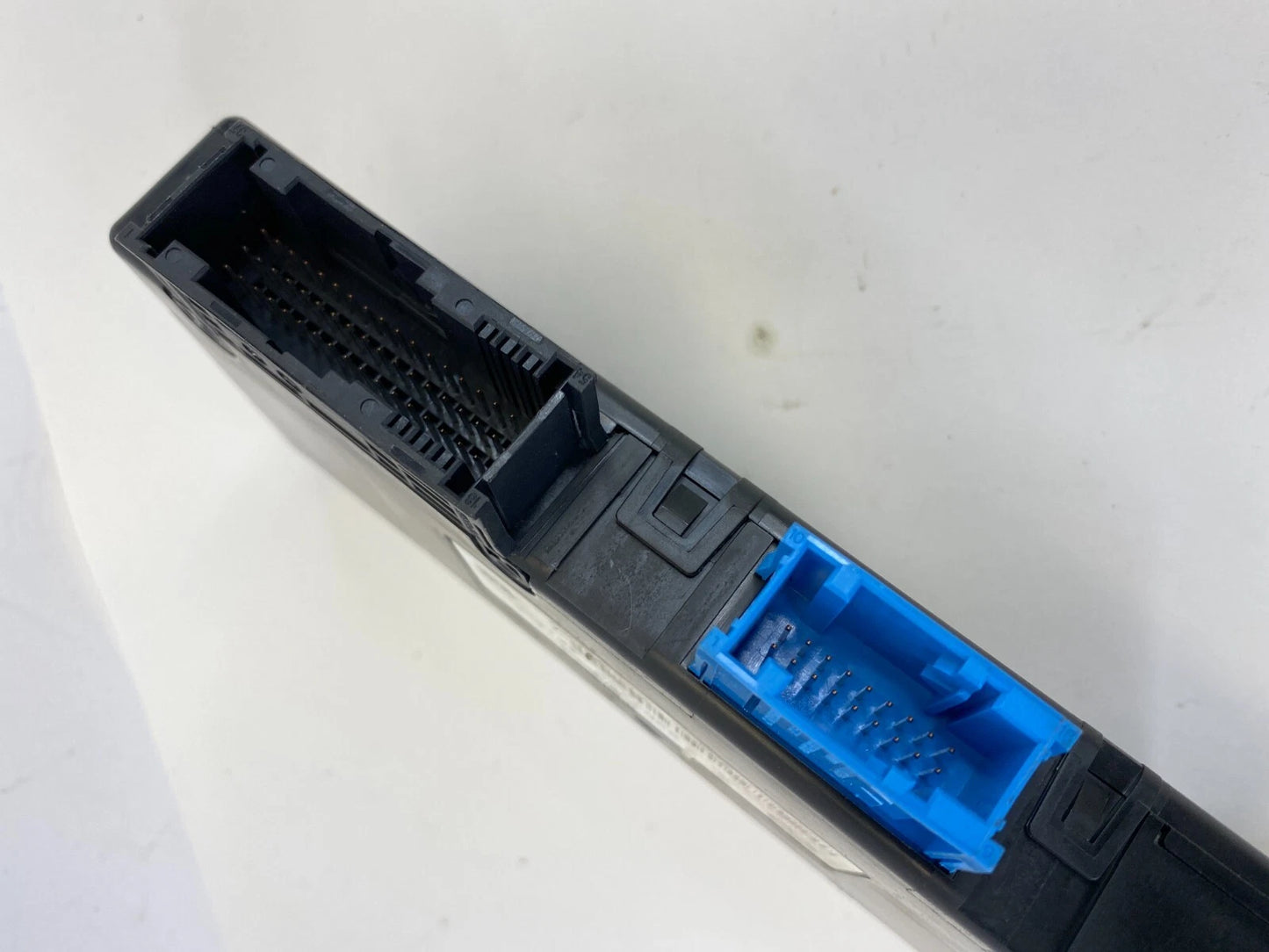 2011-2017 BMW X3 CENTRAL GATEWAY CONTROL MODULE UNIT ZGW-02 4SK OEM 9354758