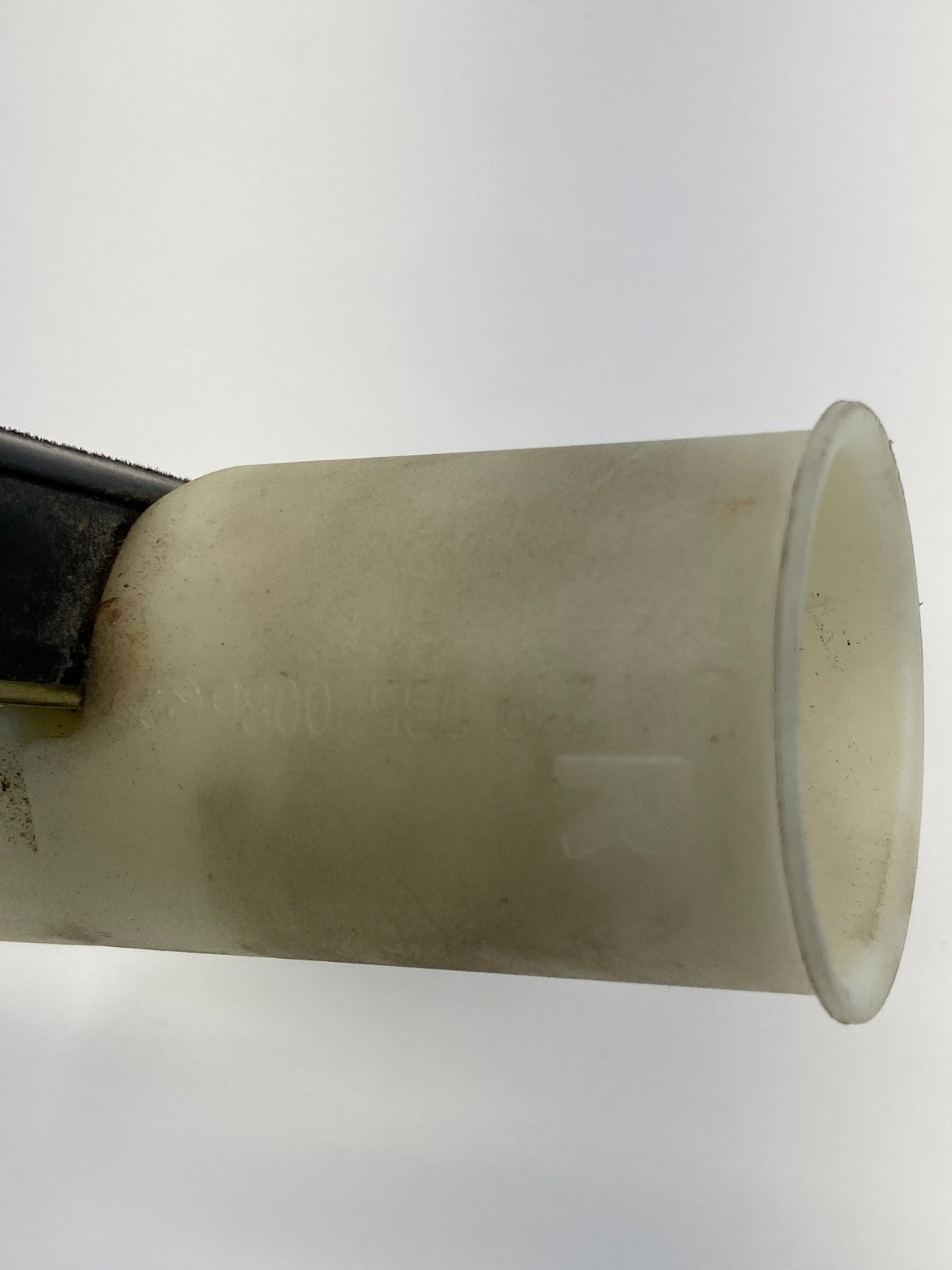 06 Mercedes CLS500 Rear Right Side Back Vent Quarter Window Glass A219-737-06-30