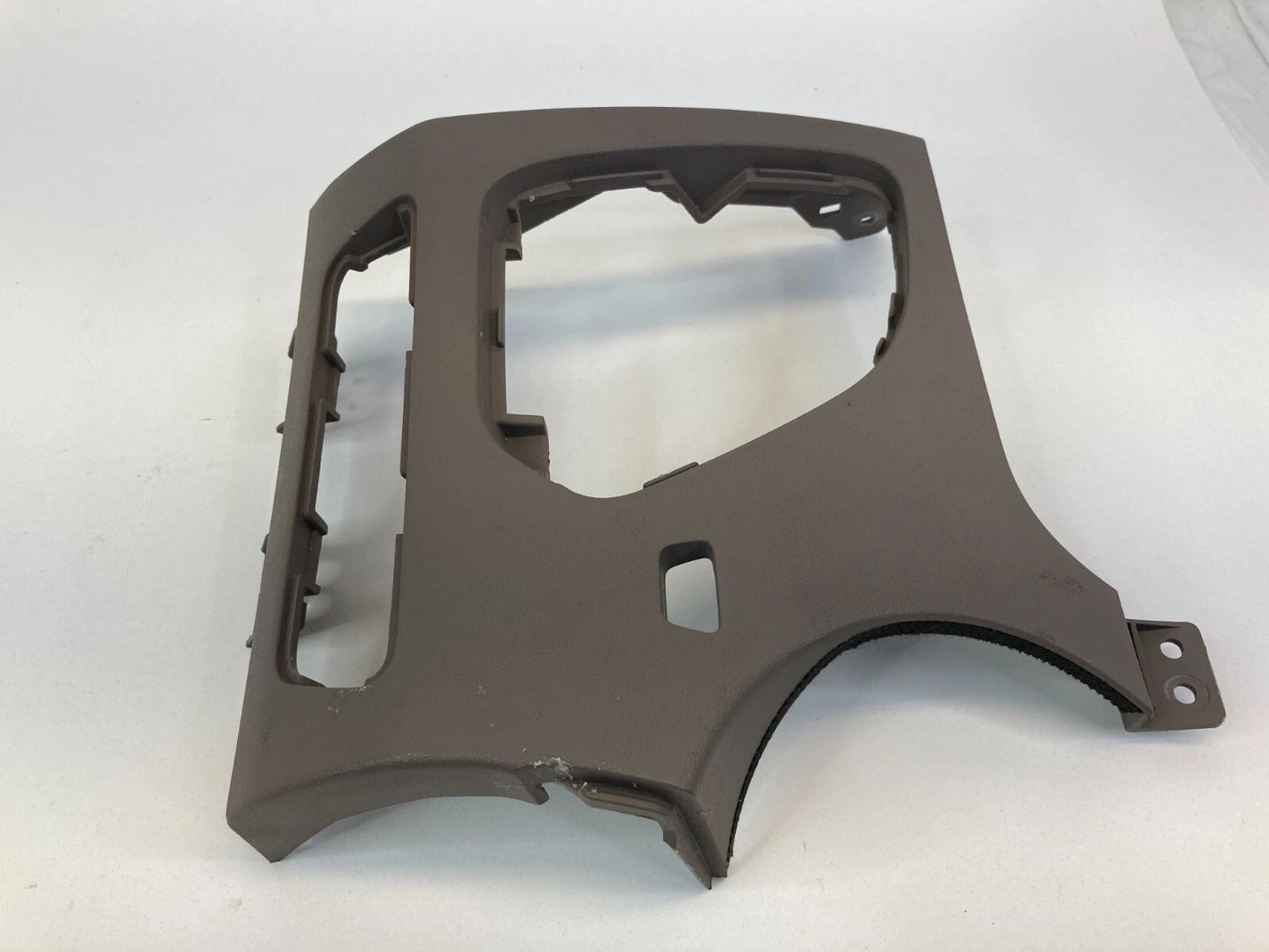 2010-2015 HYUNDAI TUCSON DASH LEFT SIDE AIR VENT & SWITCHES COVER TRIM BEZEL
