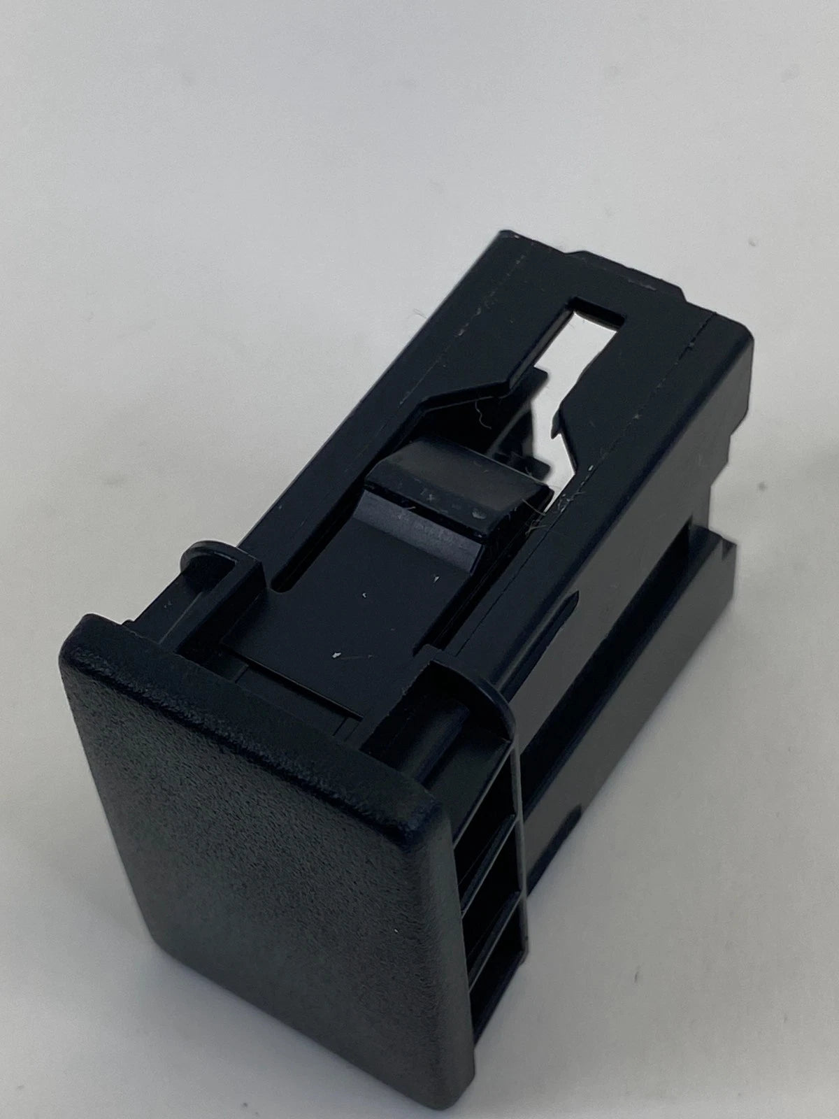2010-2015 TOYOTA PRIUS DASHBOARD BLANK SWITCH HOLE COVER TRIM OEM 55539-28160