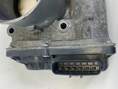 2013 13 Hyundai Elantra GT 1.8L Throttle Body Throttle Valve 35100-2E400 OEM