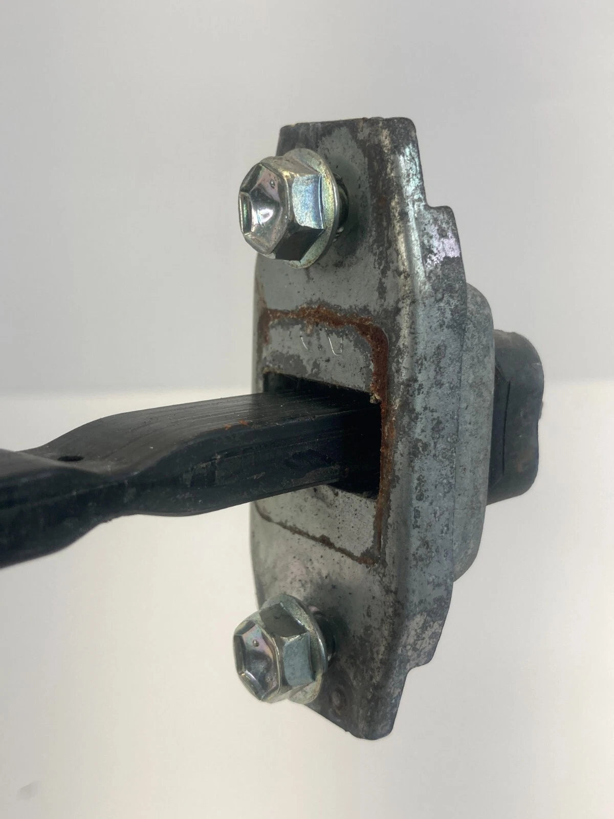 2007-2011 TOYOTA CAMRY REAR RIGHT SIDE DOOR CHECK HINGE STOPPER DETENT RR RH
