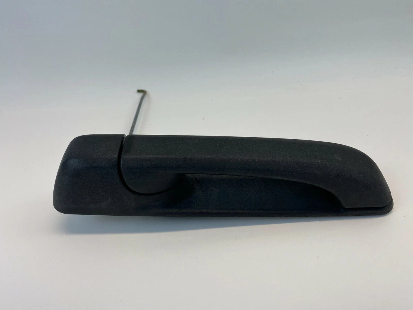 05-07 JEEP GRAND CHEROKEE LAREDO FRONT RIGHT EXTERIOR DOOR HANDLE ASSEMBLY OEM