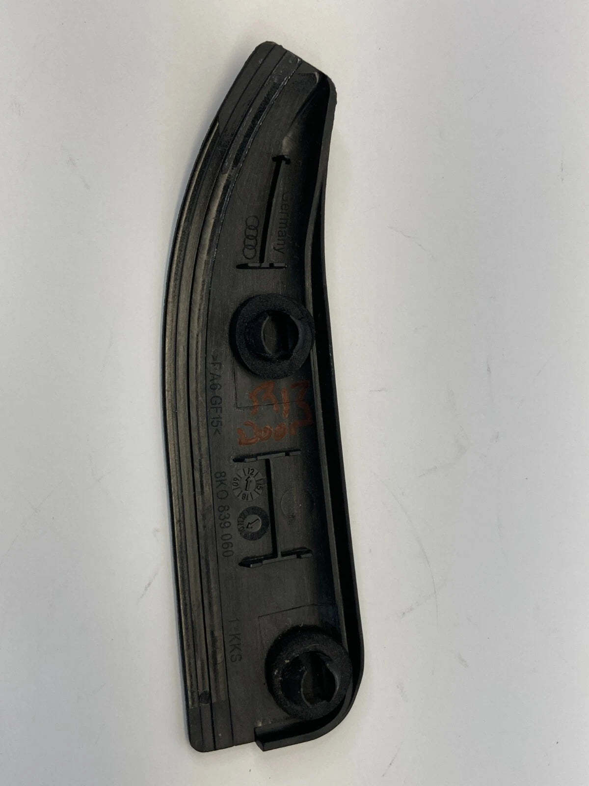 2009-2016 AUDI A4 REAR RIGHT BACK SIDE DOOR SEAL BRACKET COVER TRIM 8K0839060
