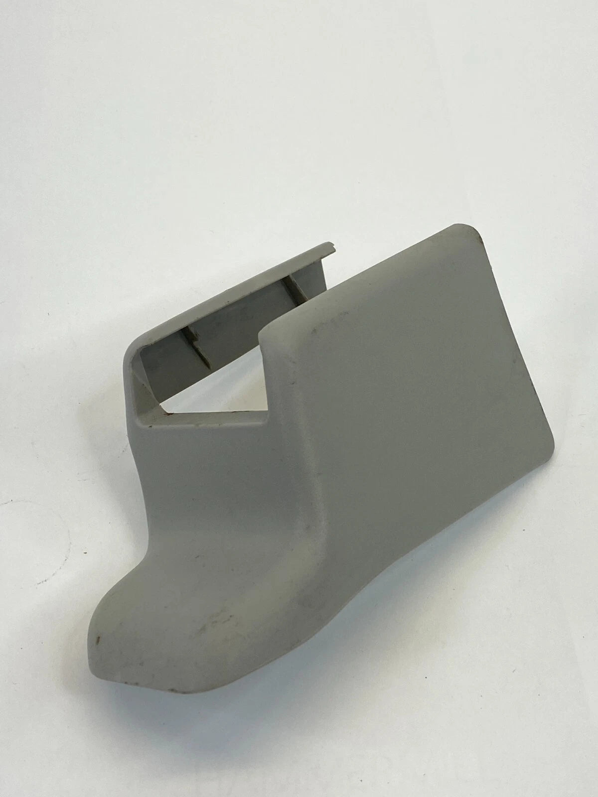 2007-2009 LEXUS ES350 FRONT RIGHT SEAT INNER TRACK RAIL END COVER 72157-33110