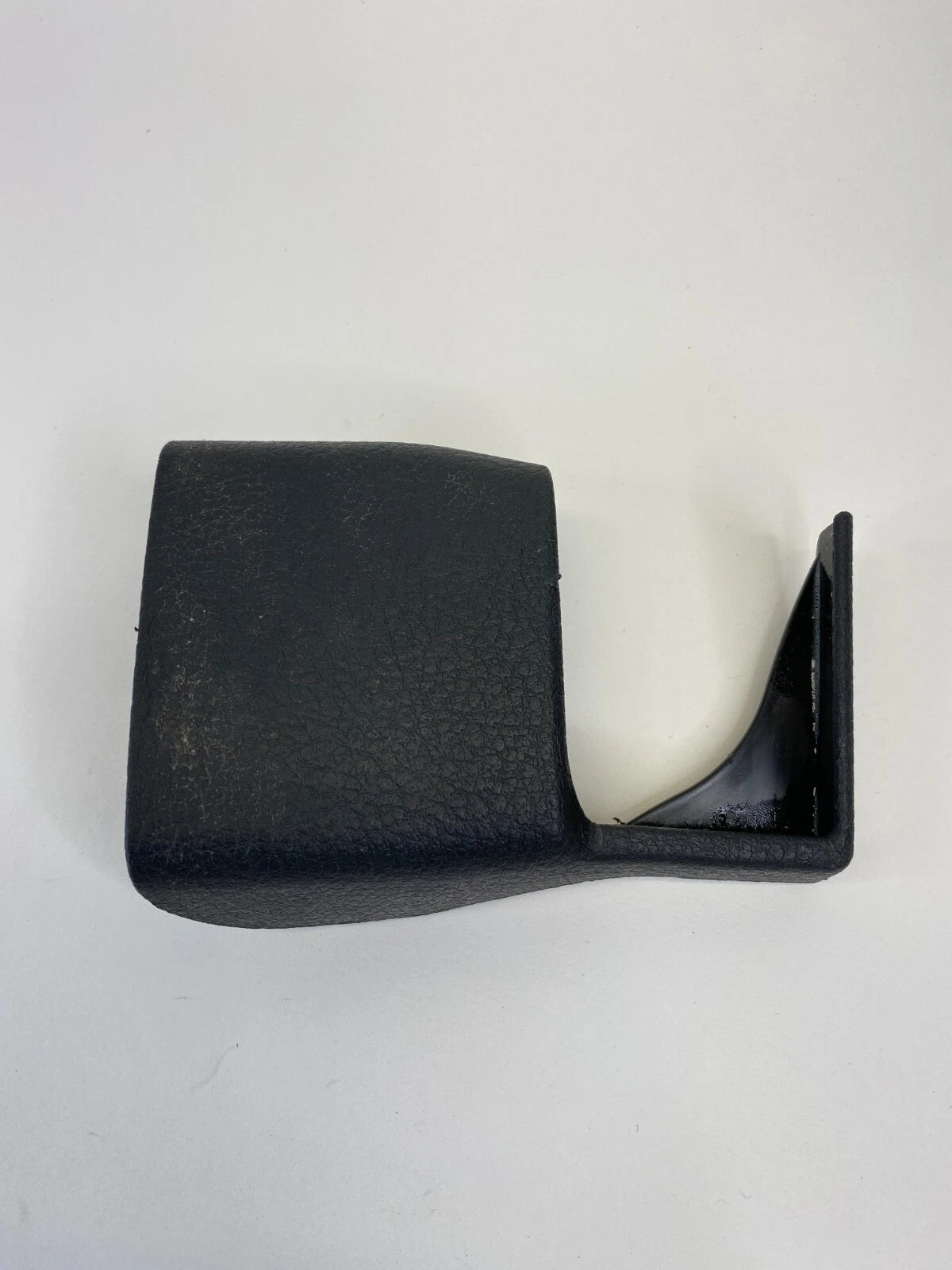 2003-2007 MAZDA 6 MAZDA6 DRIVER SEAT REAR SIDE RAIL COVER TRIM GK2H-57-054 OEM