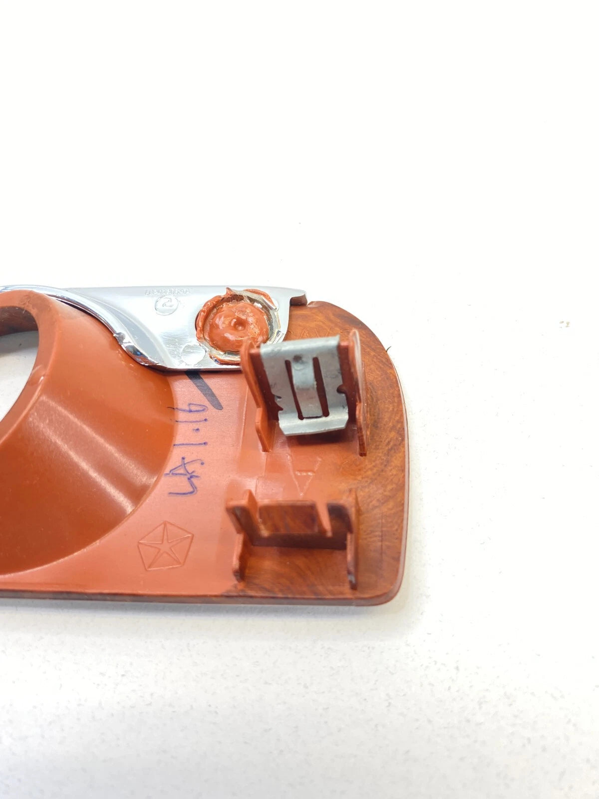 2012-2016 TOWN & COUNTRY DASH IGNITION SWITCH MOLDING TRIM BEZEL 1RB75AAAAC OEM