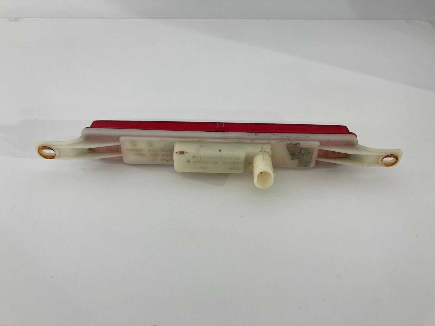 2009-2014 VOLKSWAGEN ROUTAN REAR HIGH 3RD THIRD BRAKE LIGHT STOP LAMP MOUNT OEM