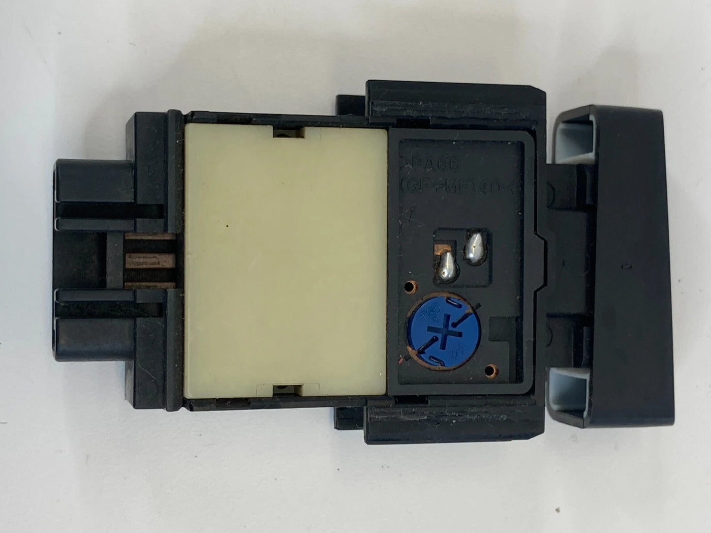 2003-2008 TOYOTA COROLLA REAR DEFROST SWITCH CONTROL 15A410 OEM