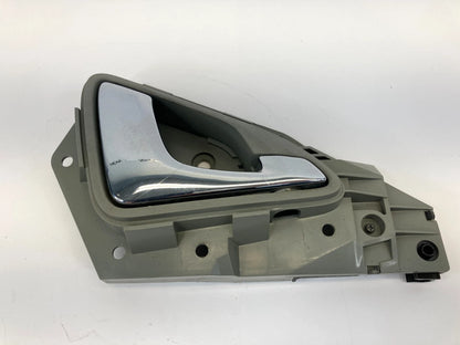 2005-2010 HONDA ODYSSEY FRONT RIGHT PASSENGER INTERIOR DOOR HANDLE W BEZEL OEM
