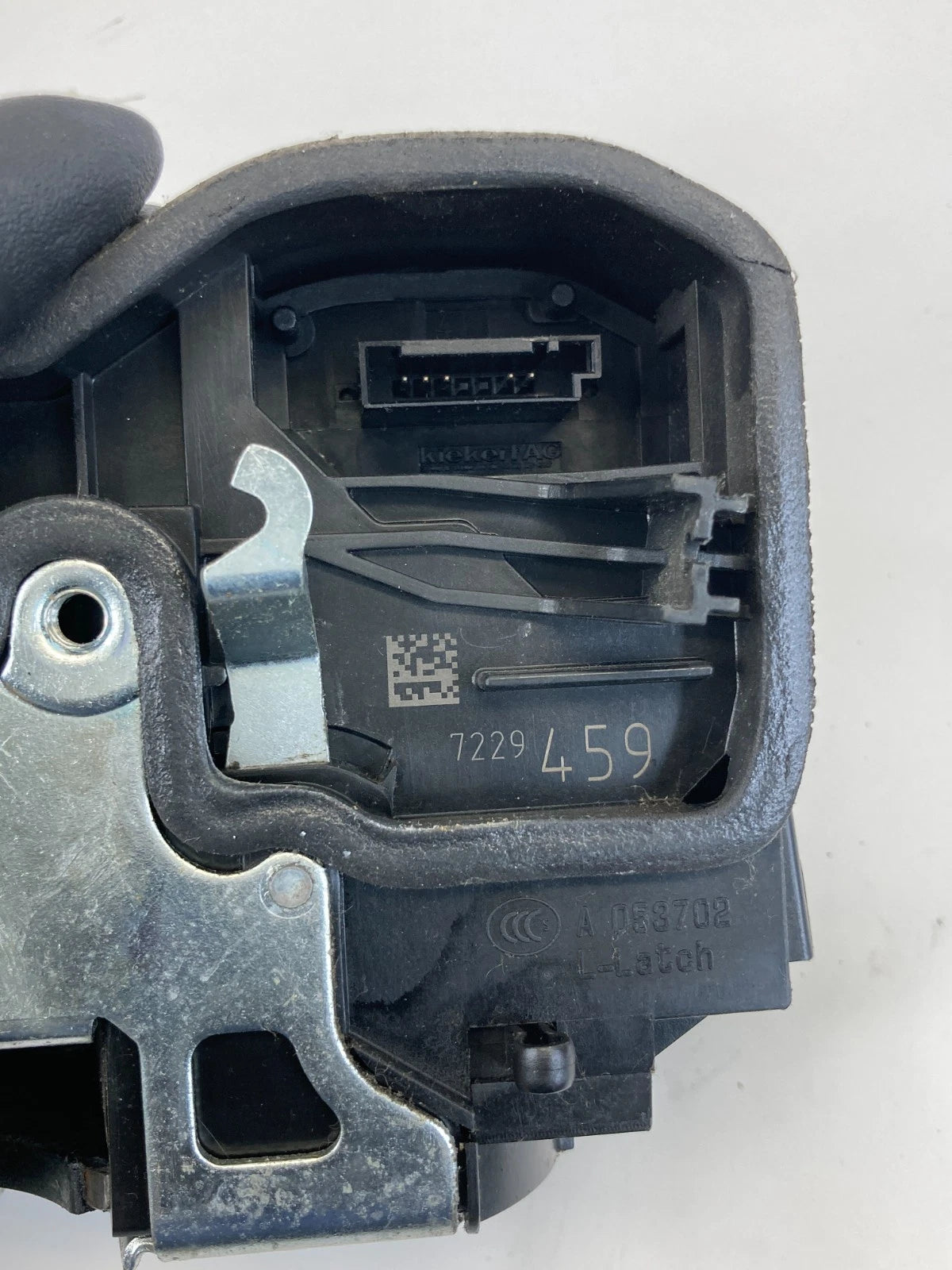 2009-2016 BMW 535XI DOOR LOCK LATCH MECHANISM REAR LEFT SIDE OEM FACTORY 7229459