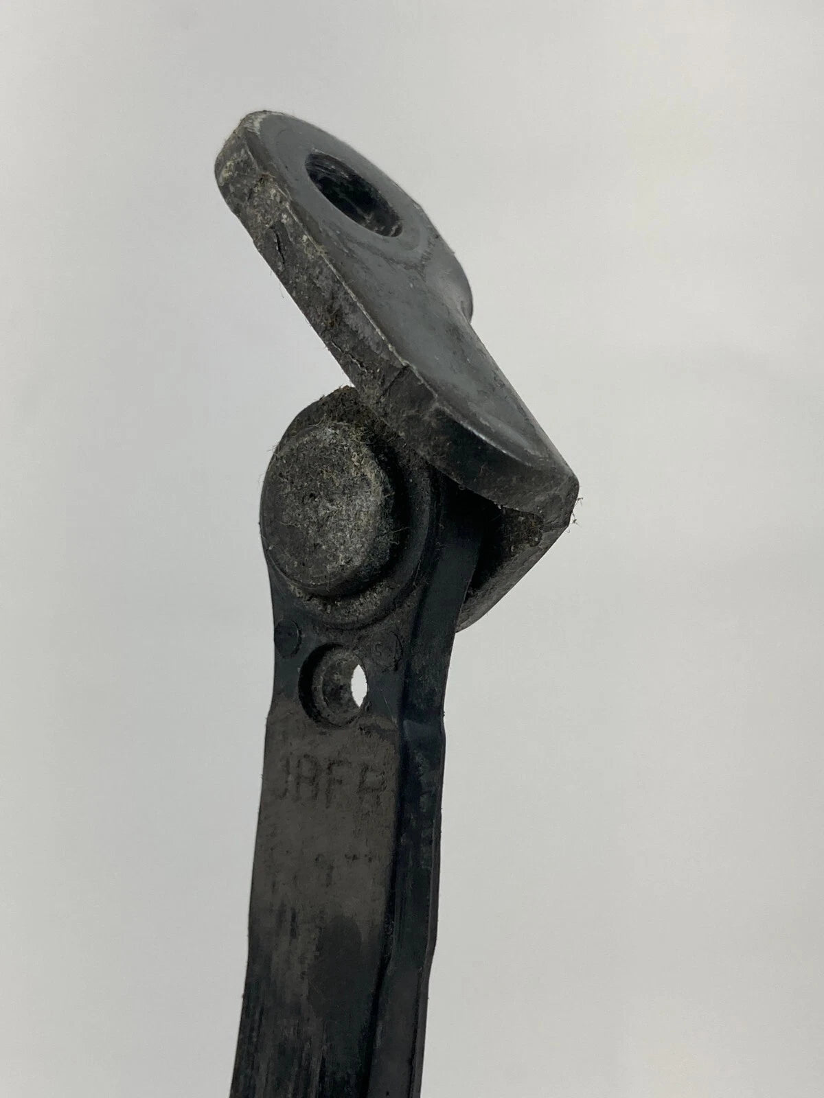 06-11 HYUNDAI ACCENT SEDAN FRONT RIGHT SIDE DOOR LOCK CHECK STOPPER STRAP OEM