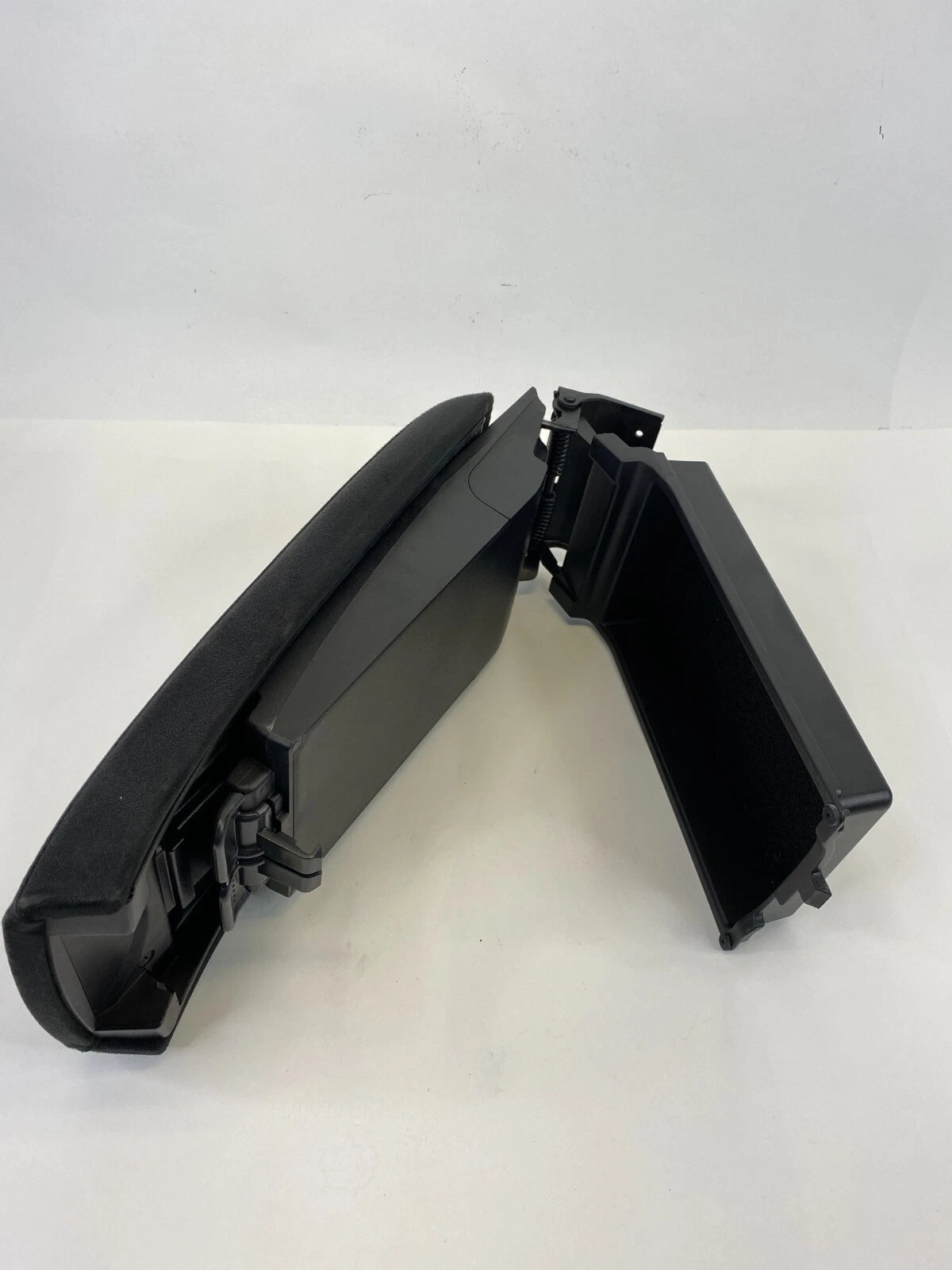 07-12 NISSAN ALTIMA CENTER CONSOLE ARM REST ARMREST LID COMPARTMENT 2388392 OEM