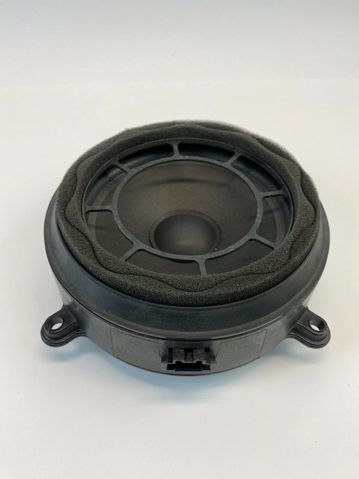 2001-2007 MERCEDES BENZ C280 FRONT LEFT DRIVER SIDE DOOR SPEAKER A2038201102 OEM