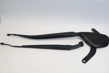 2004-2009 TOYOTA PRIUS FRONT LEFT AND RIGHT WINDSHIELD WIPER ARM PAIR SET