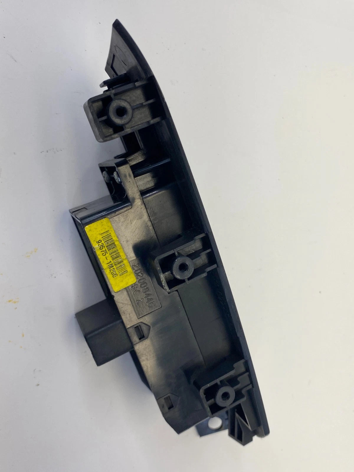 2010-2013 KIA FORTE SEDAN FRONT RIGHT SIDE POWER WINDOW CONTROL SWITCH W/ BEZEL