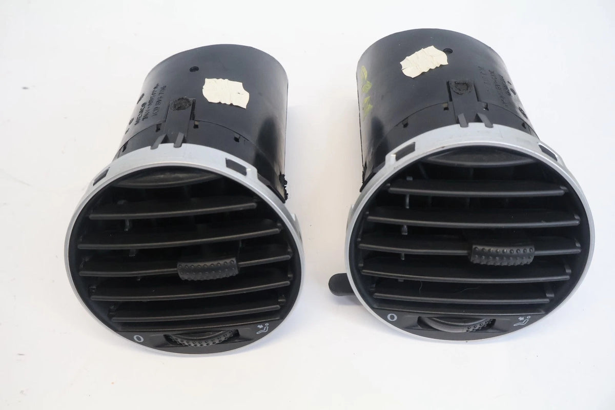 1998-2010 VW BEETLE DASH SIDE AIR VENTS PAIR LEFT RIGHT OEM 1C0819703 1C0819704