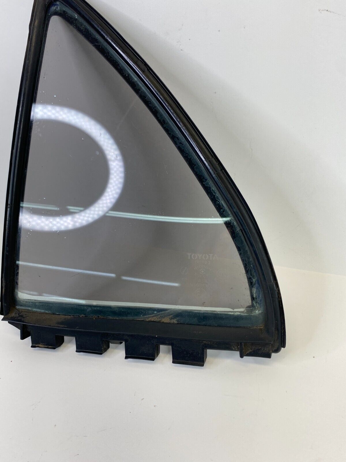 2003-2008 Toyota Corolla Rear Left Door Quarter Vent Window Glass 68189-12280