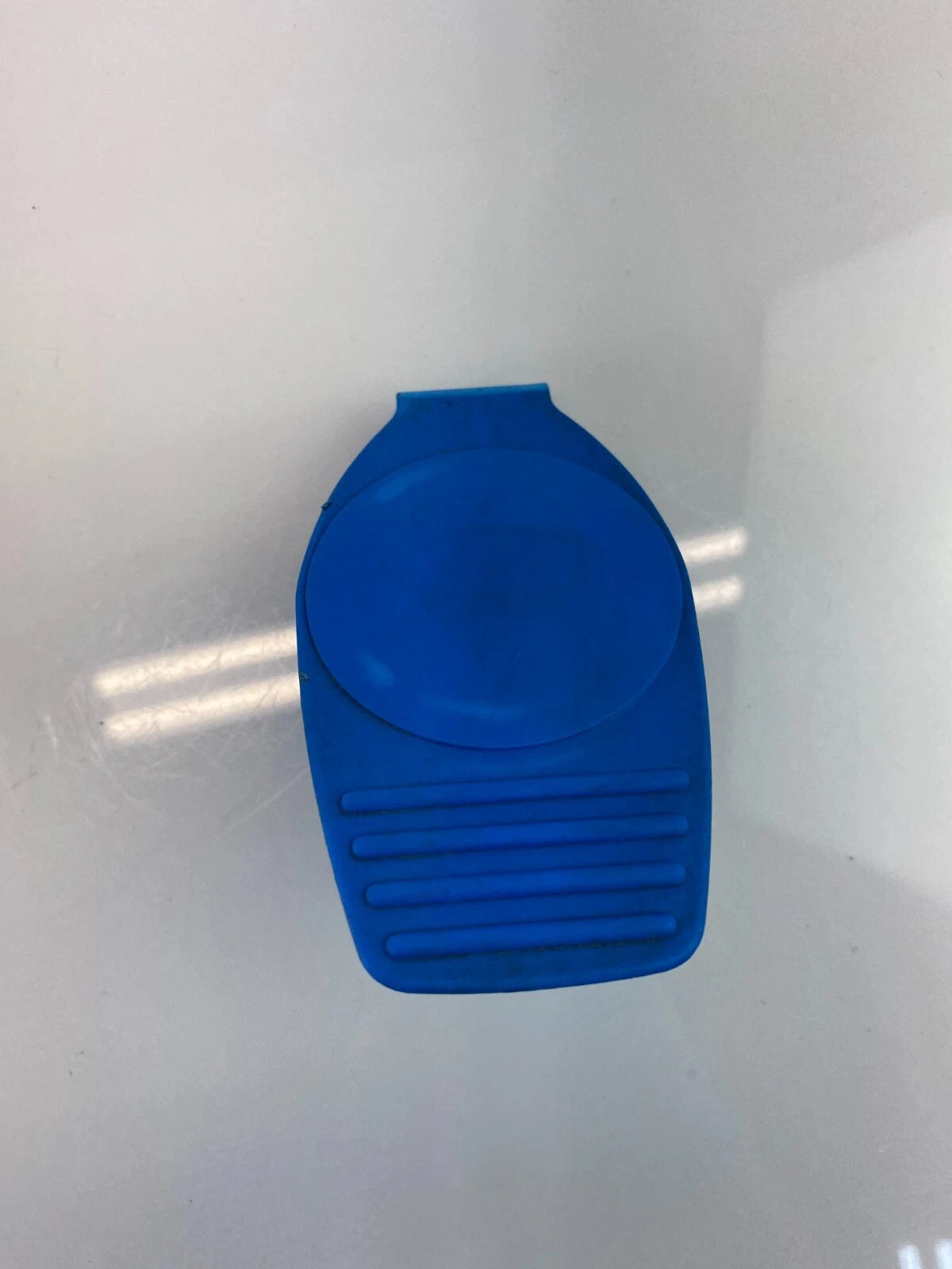 1998-2010 VOLKSWAGEN PASSAT WINDSHIELD WASHER RESERVOIR TANK CAP LID 8D0955455