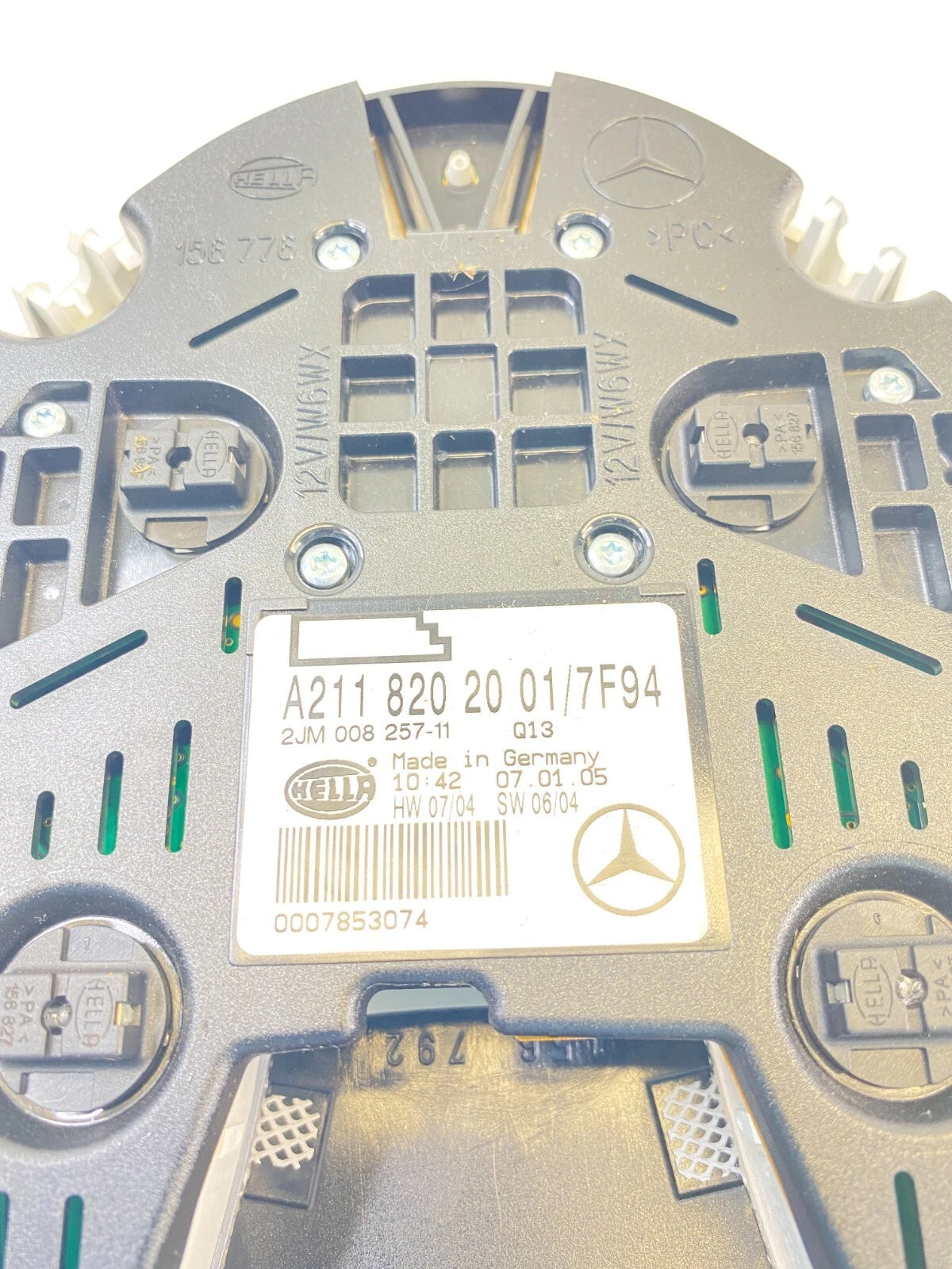 2003-2006 MERCEDES-BENZ E500 OVERHEAD DOME READING MAP LIGHT LAMP A2118202001