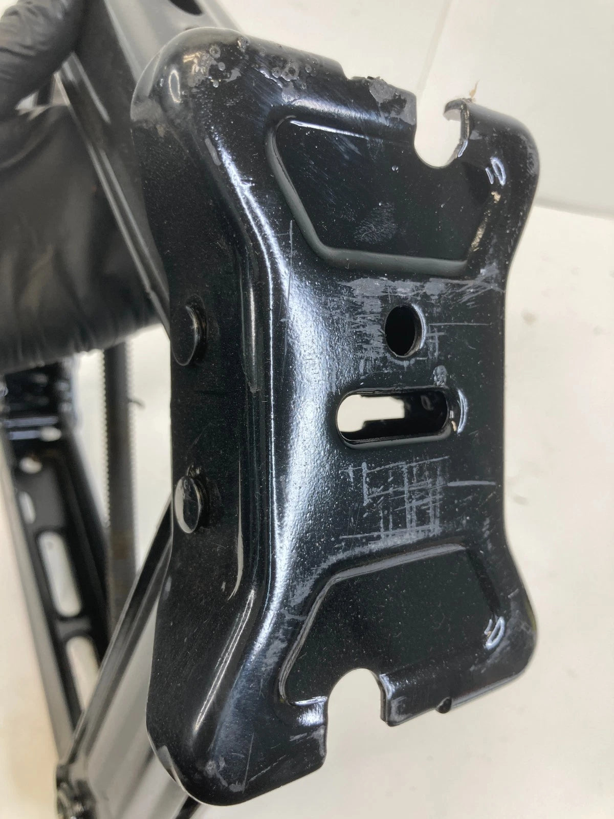 2012-2016 CHEVROLET CRUZE EMERGENCY SPARE TIRE JACK & TOOL KIT W/ CASE 13505393