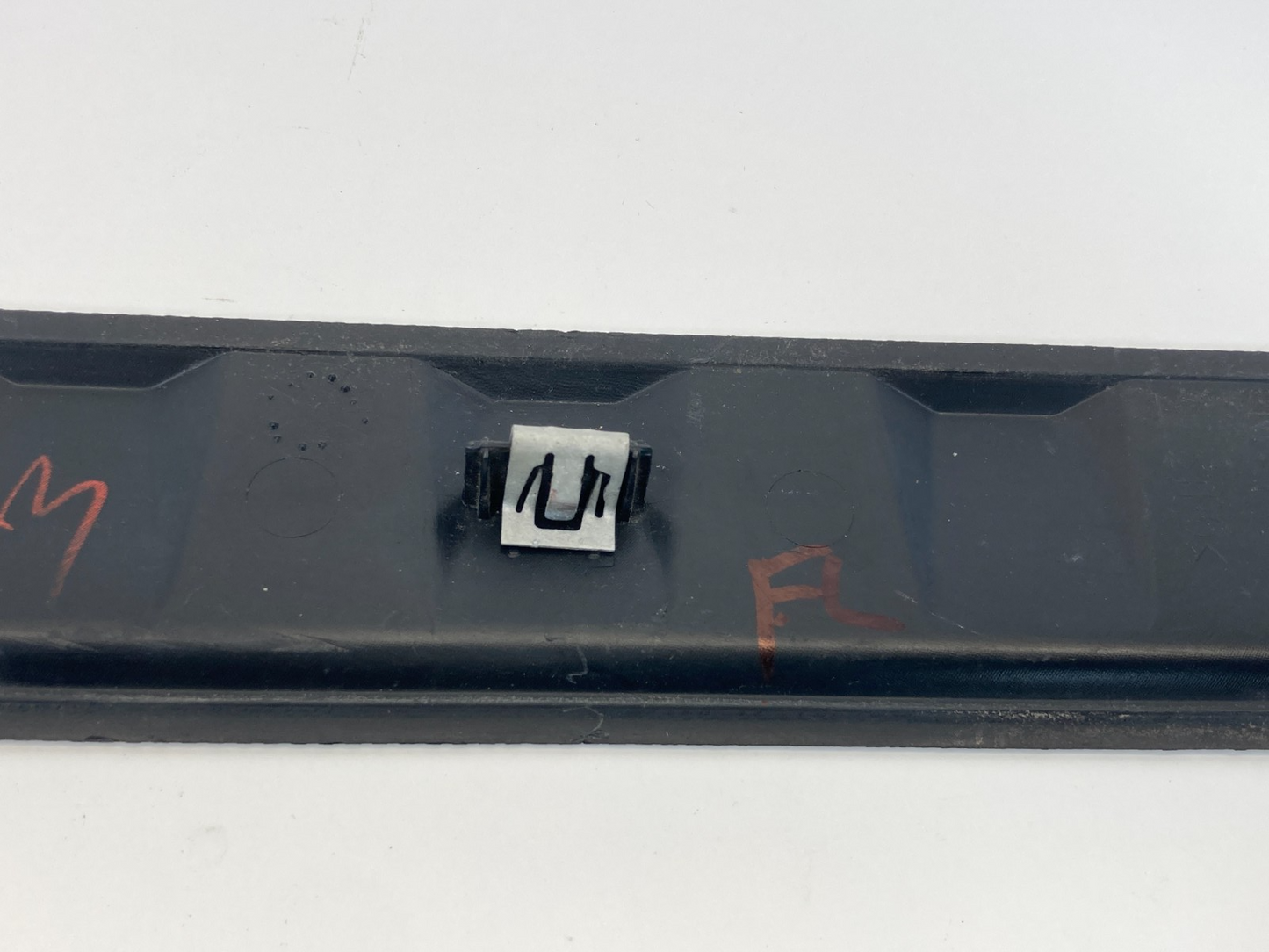 2010-2017 Chevrolet Equinox Front Left Side Door Sill Scuff Plate Cover Trim OEM