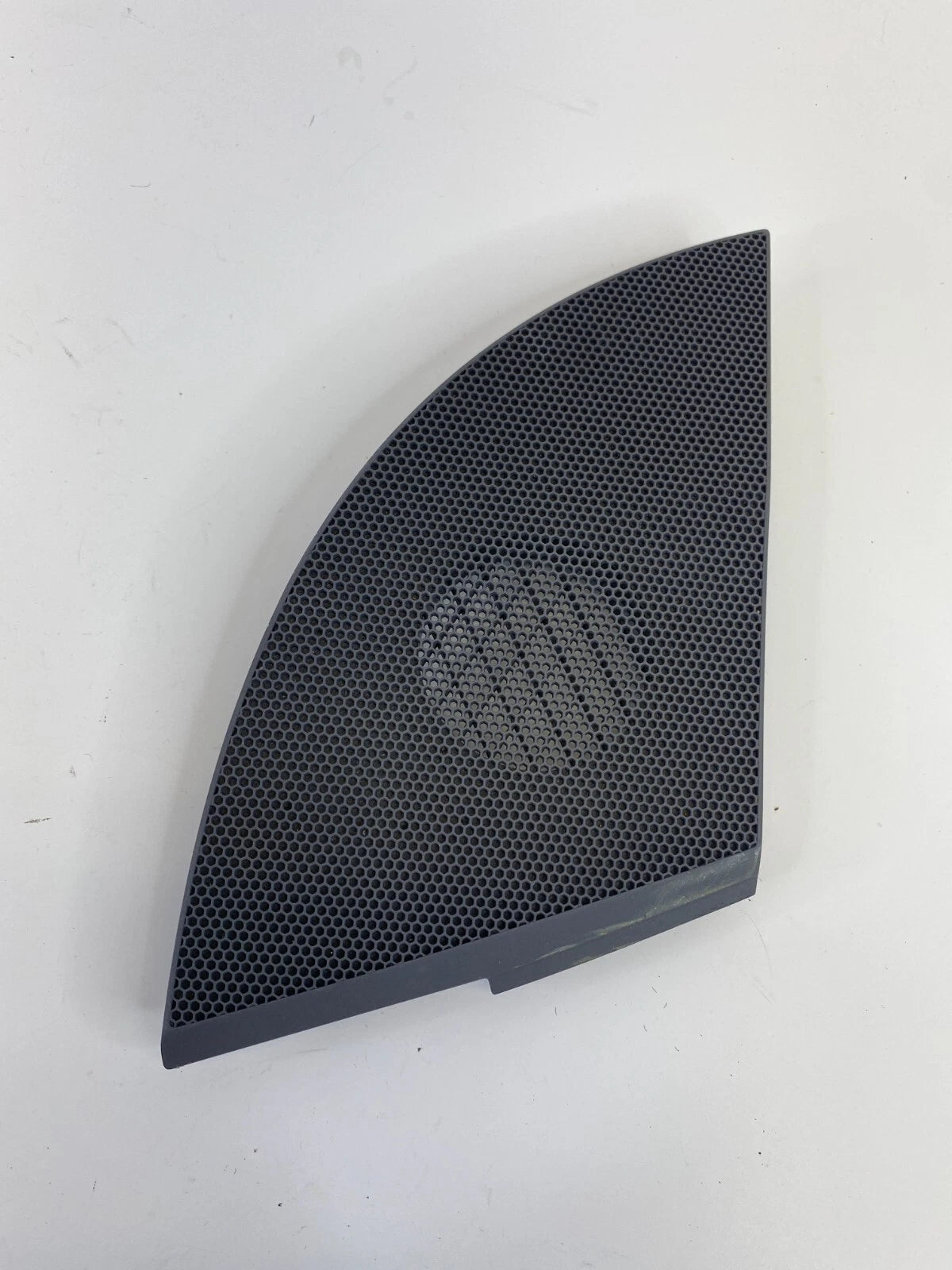 2004-2010 TOYOTA SIENNA DASH UPPER LEFT SPEAKER TRIM GRILL COVER 55472-AE010 OEM