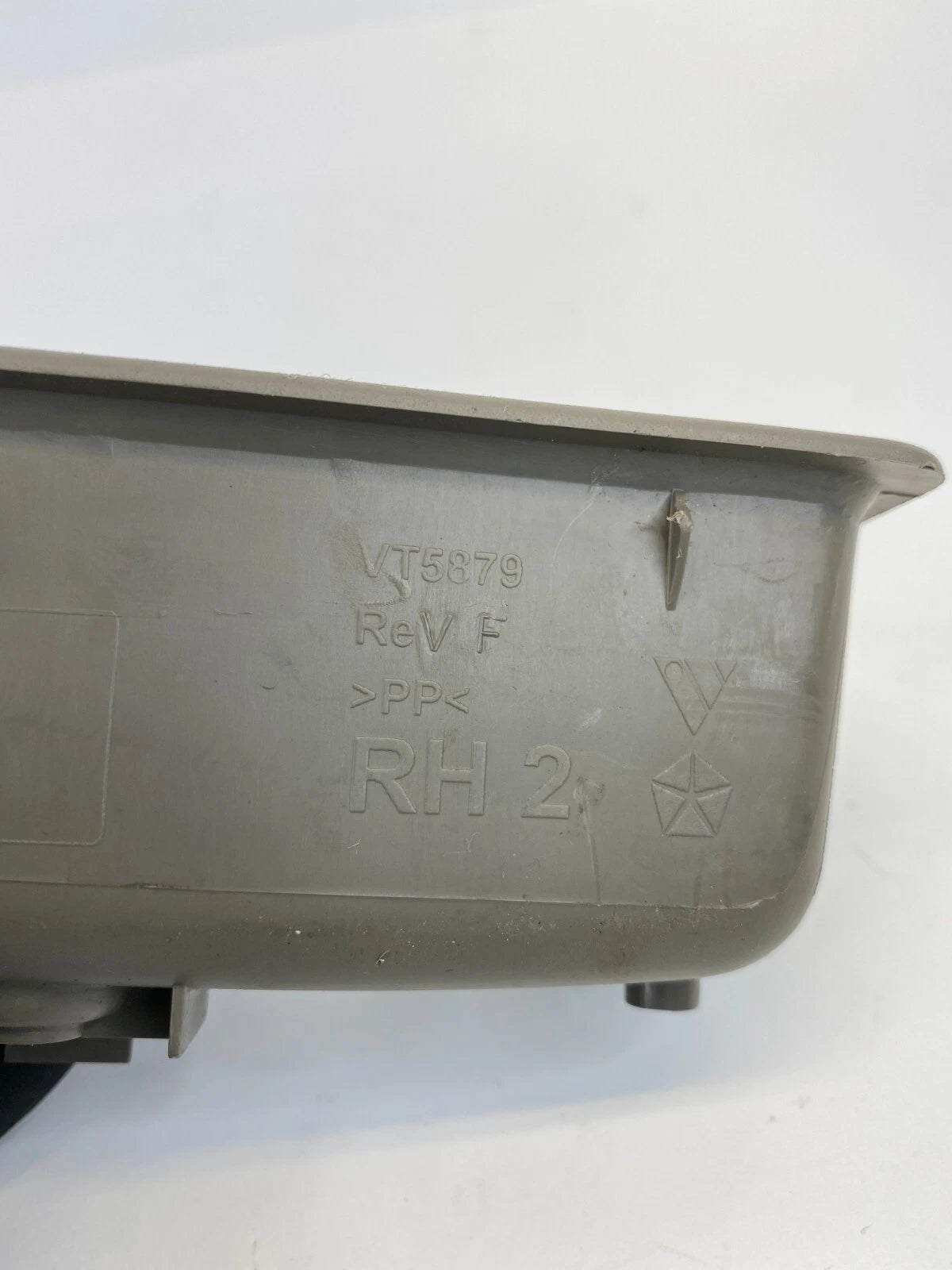 2005-2010 JEEP GRAND CHEROKEE REAR RIGHT INNER DOOR PULL HANDLE TRAY TRIM POCKET