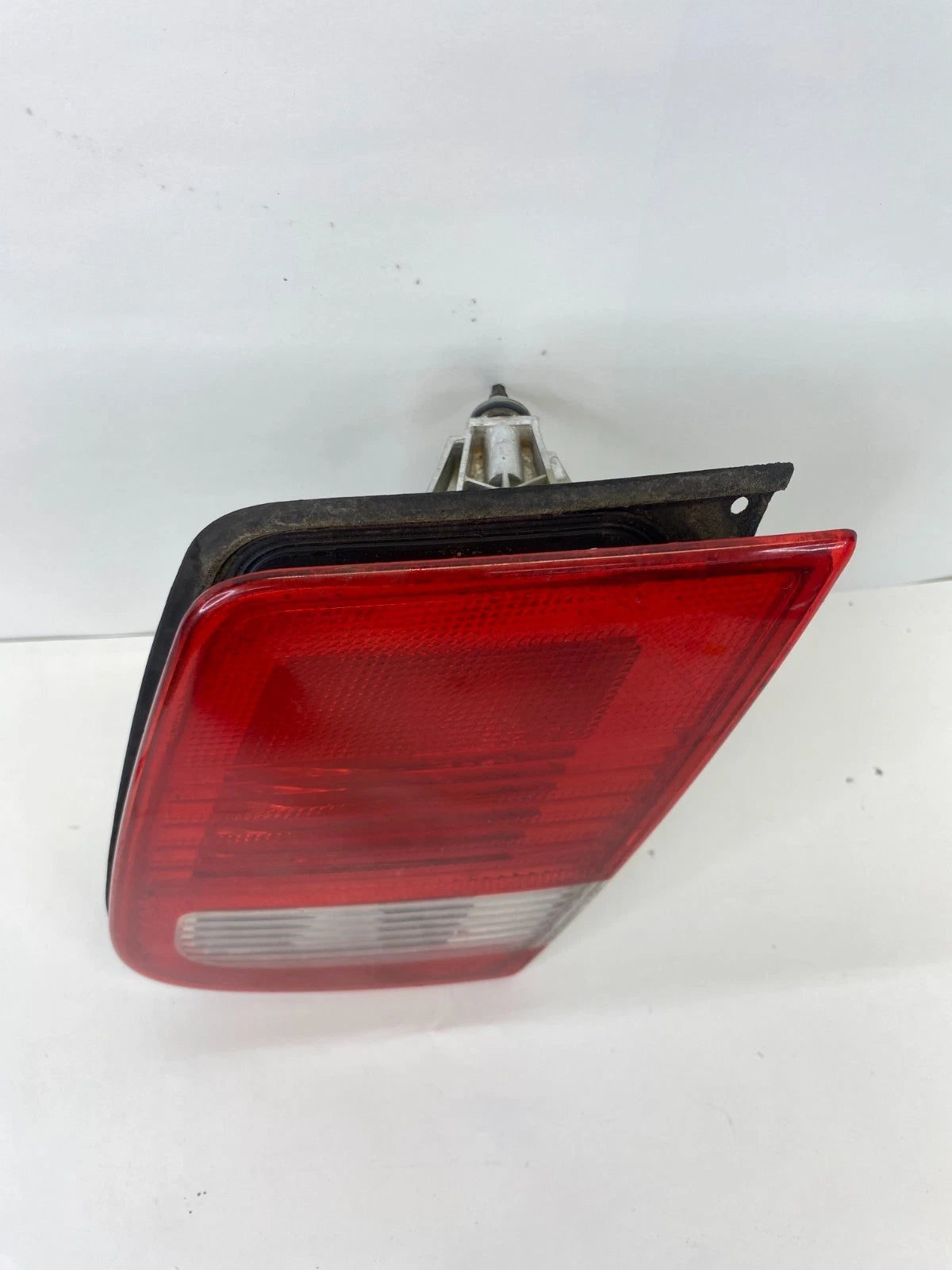 2003-2007 SAAB 9-3 SEDAN RIGHT PASSENGER INNER TAILLIGHT LAMP TRUNK LID OEM