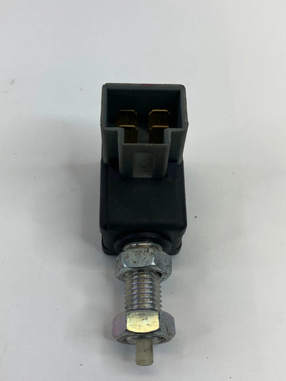 2005-2017 HYUNDAI TUCSON BRAKE LIGHT LAMP STOPLAMP BUTTON SWITCH OEM