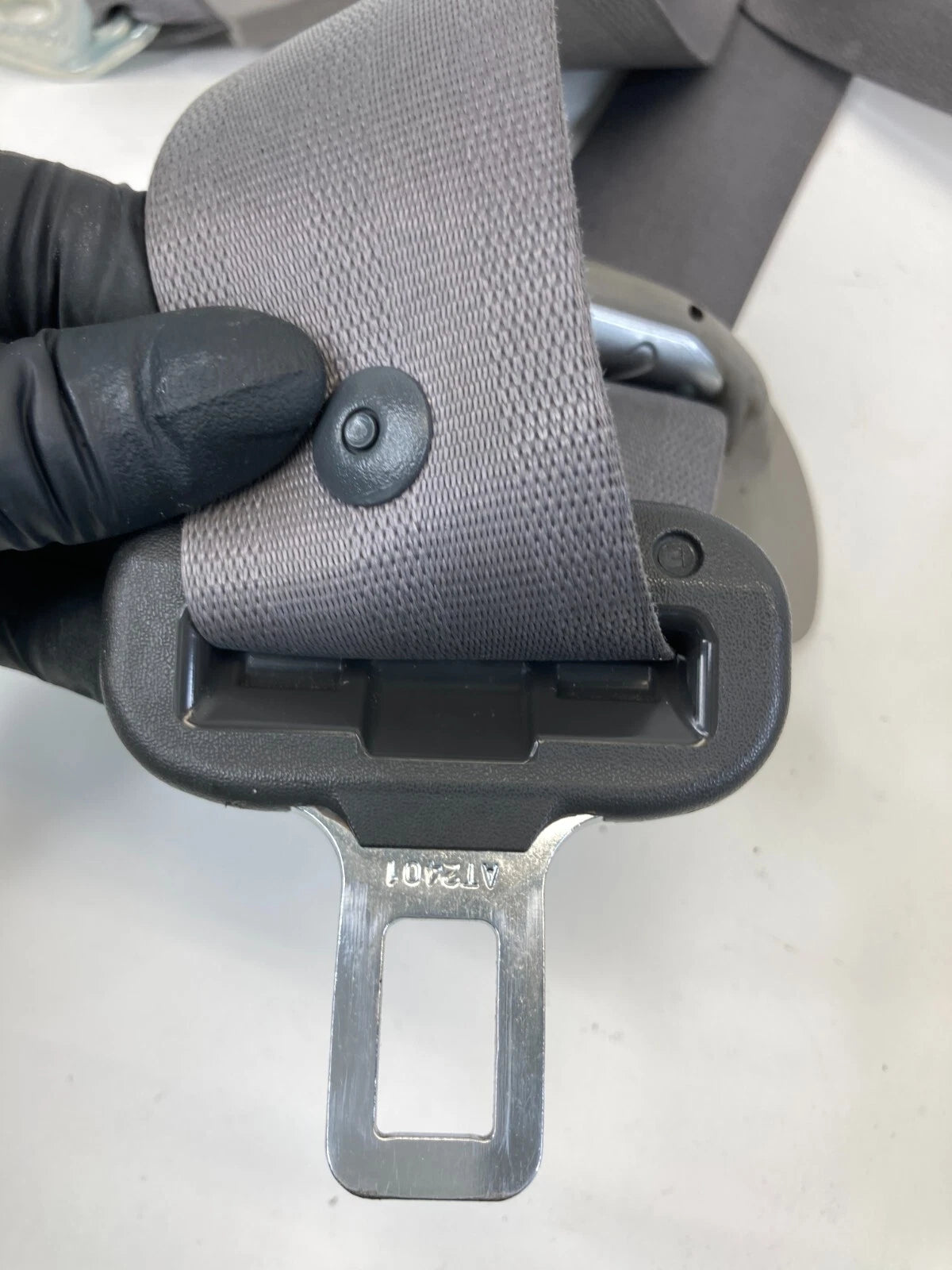 2008-2012 HONDA ACCORD SEDAN FRONT RIGHT SIDE SEAT BELT RETRACTOR GRAY USA BUILT